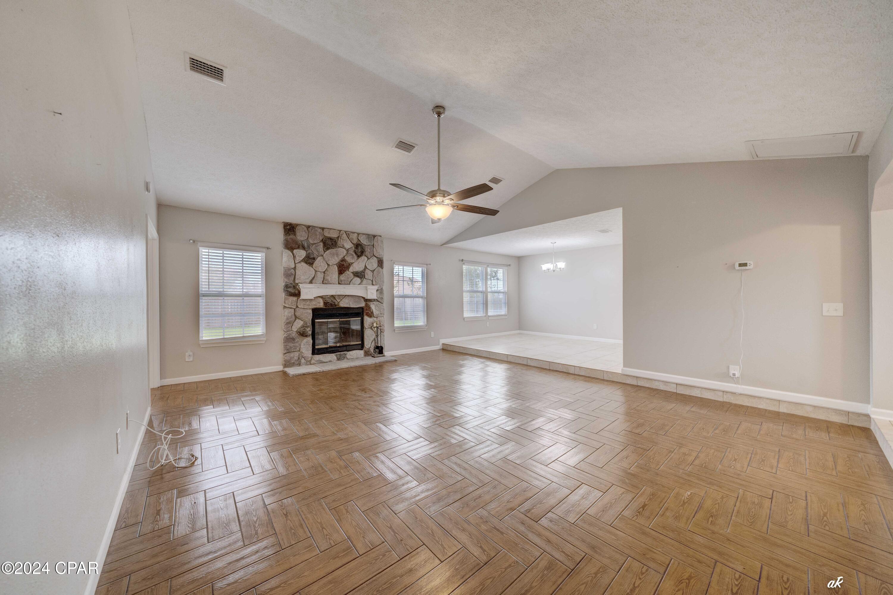 [No Recorded Subdiv] - Residential Lease