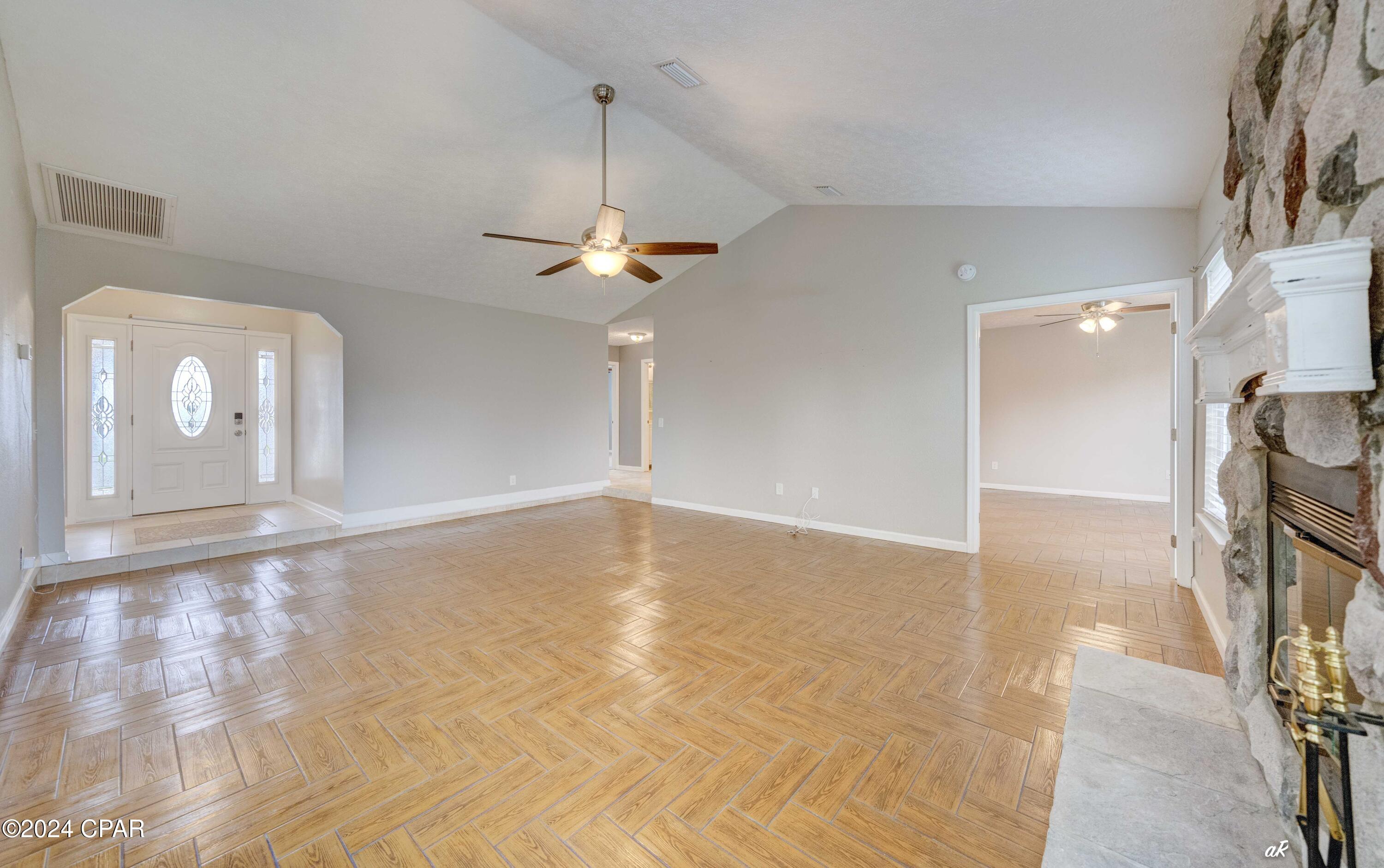 [No Recorded Subdiv] - Residential Lease