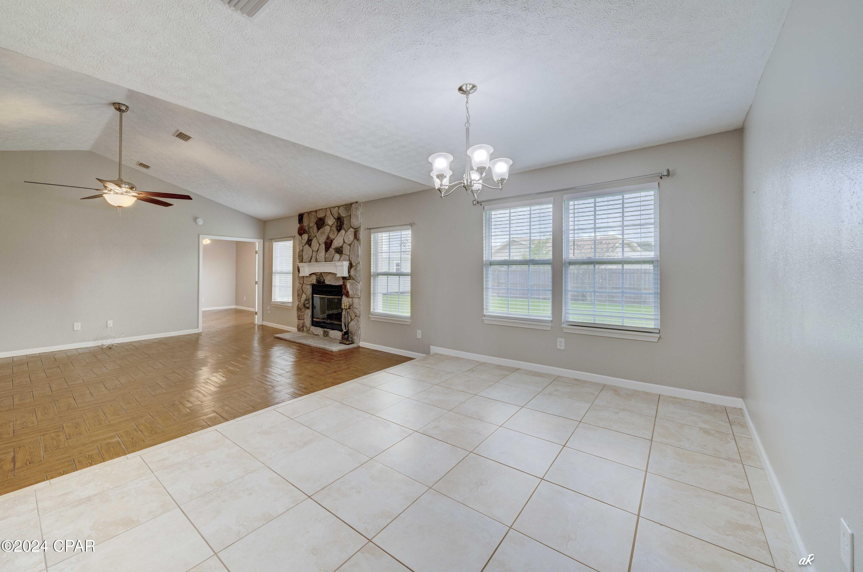 [No Recorded Subdiv] - Residential Lease