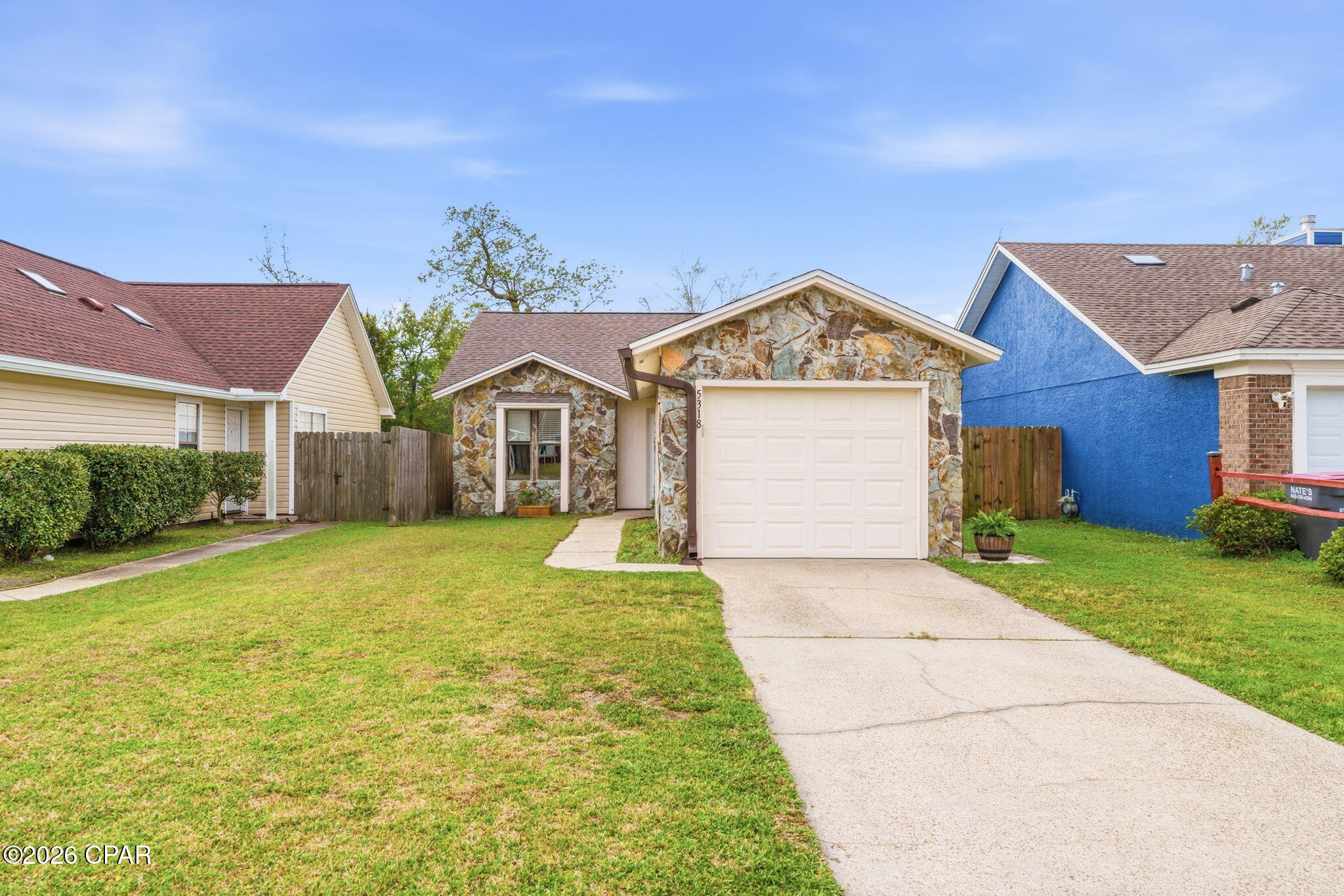 [No Recorded Subdiv] - Residential