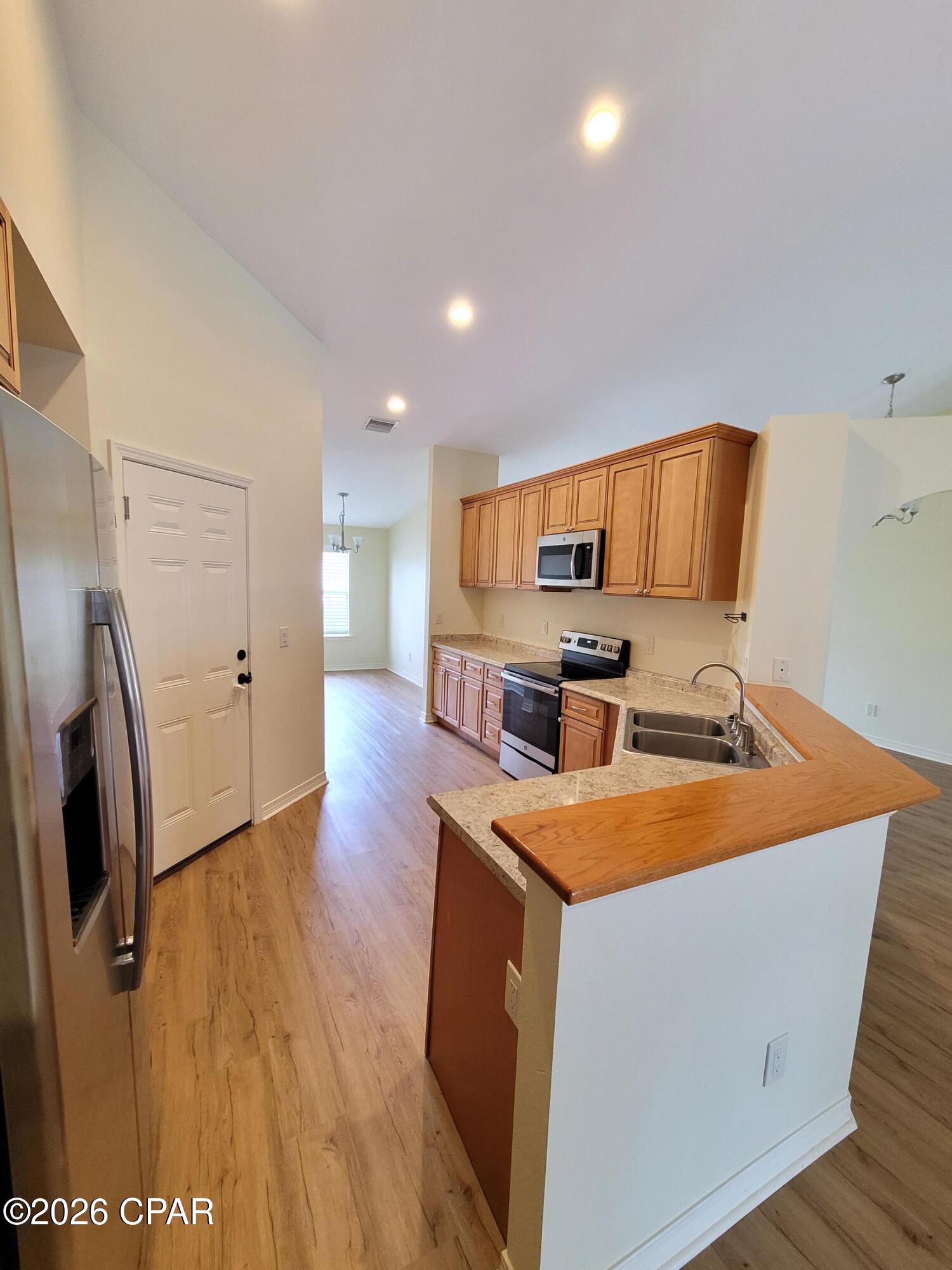 Hammocks Phase I - Residential Lease