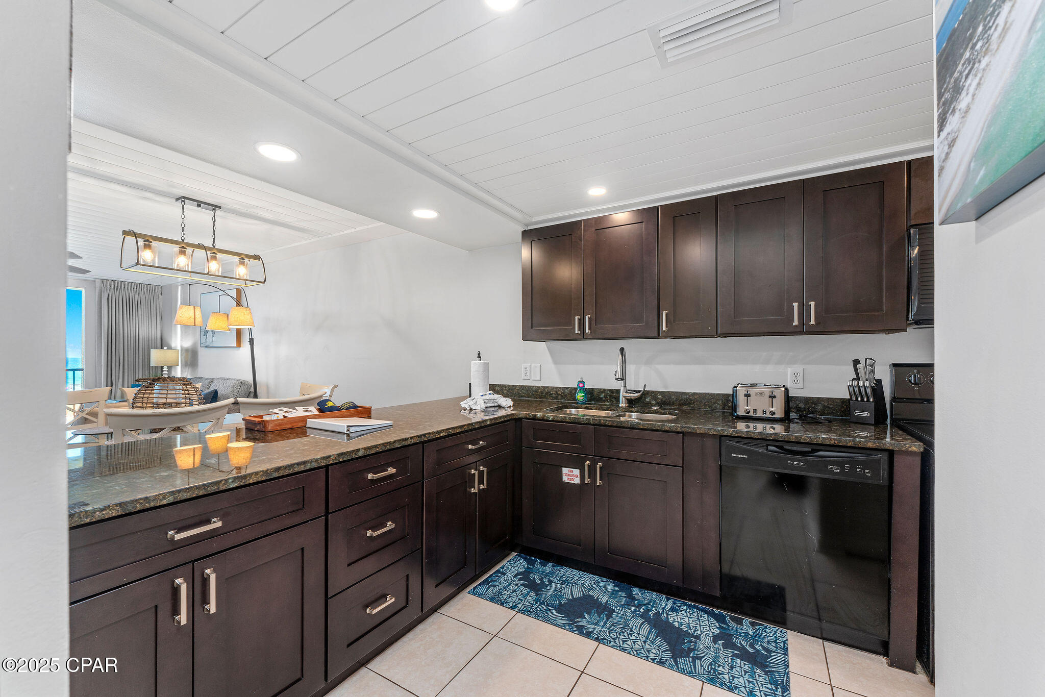 Sun Seeker Condo - Residential