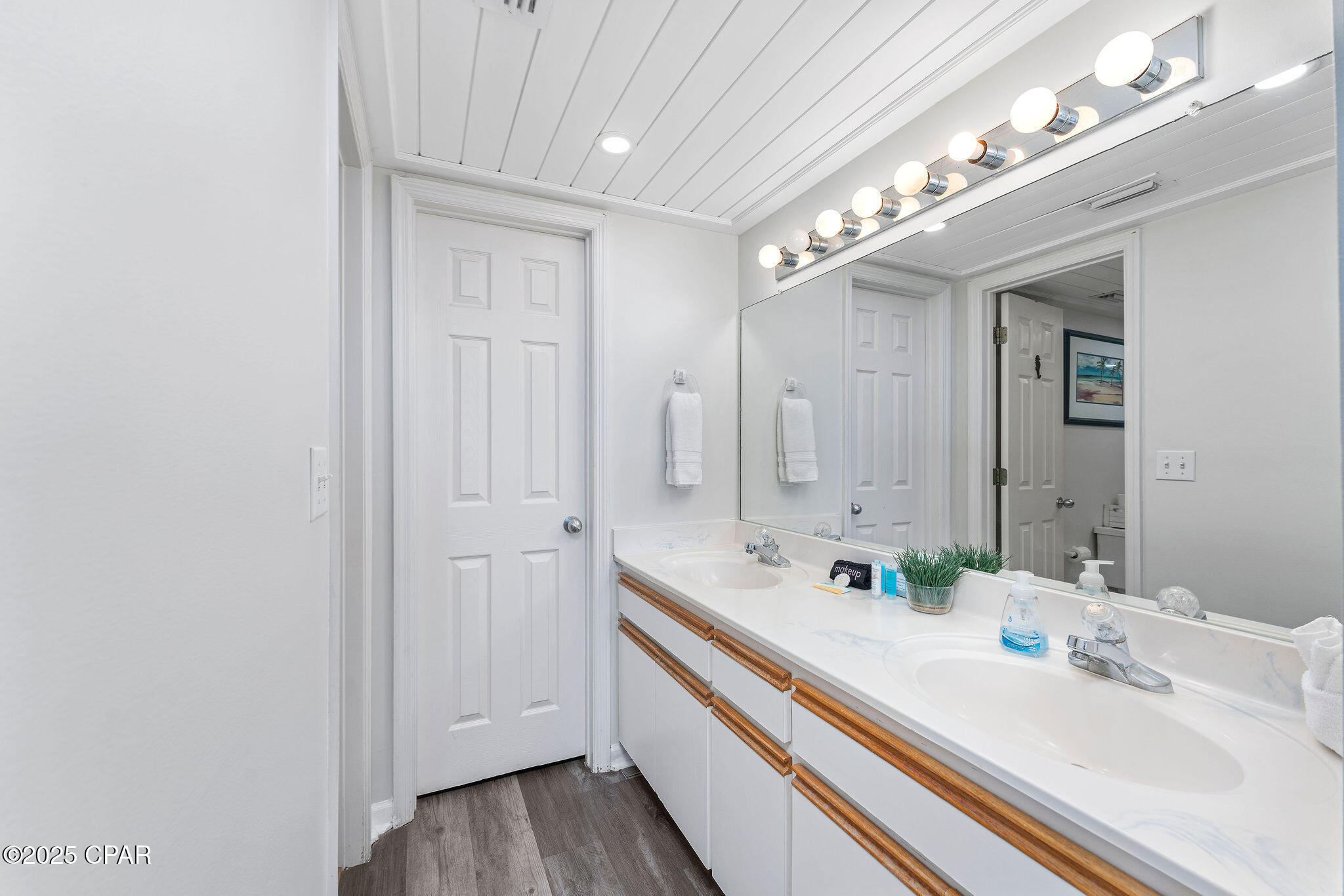 Sun Seeker Condo - Residential