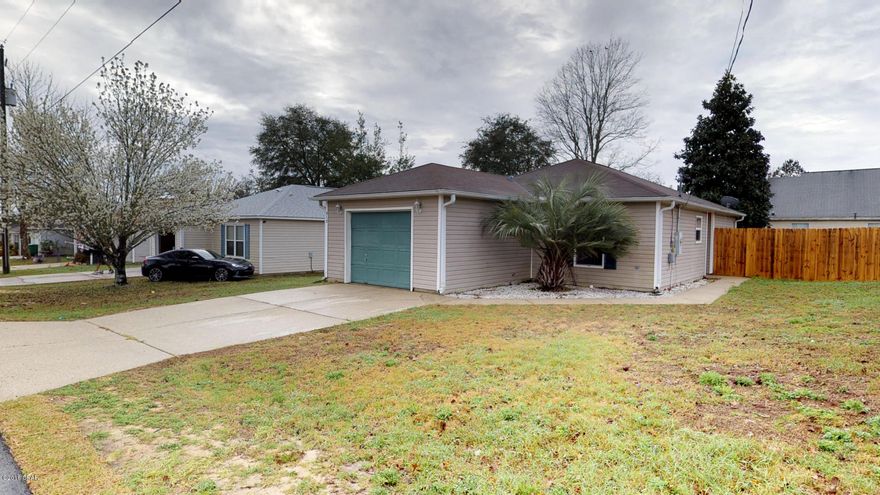 Three Bedroom, Two Bathroom Home In Crestview.