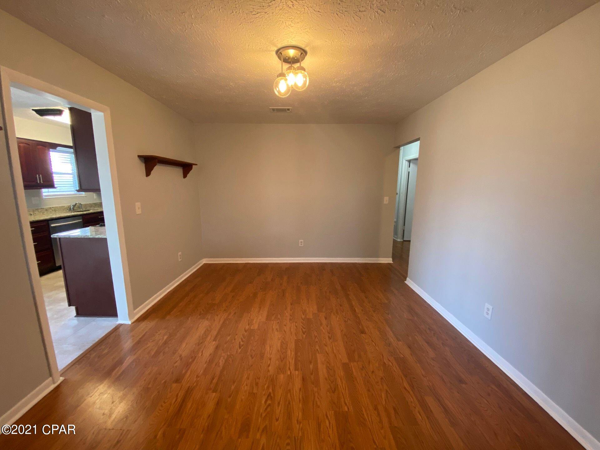 [No Recorded Subdiv] - Residential Lease