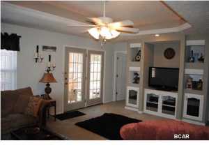 North Lagoon Oaks 8th Add - Residential