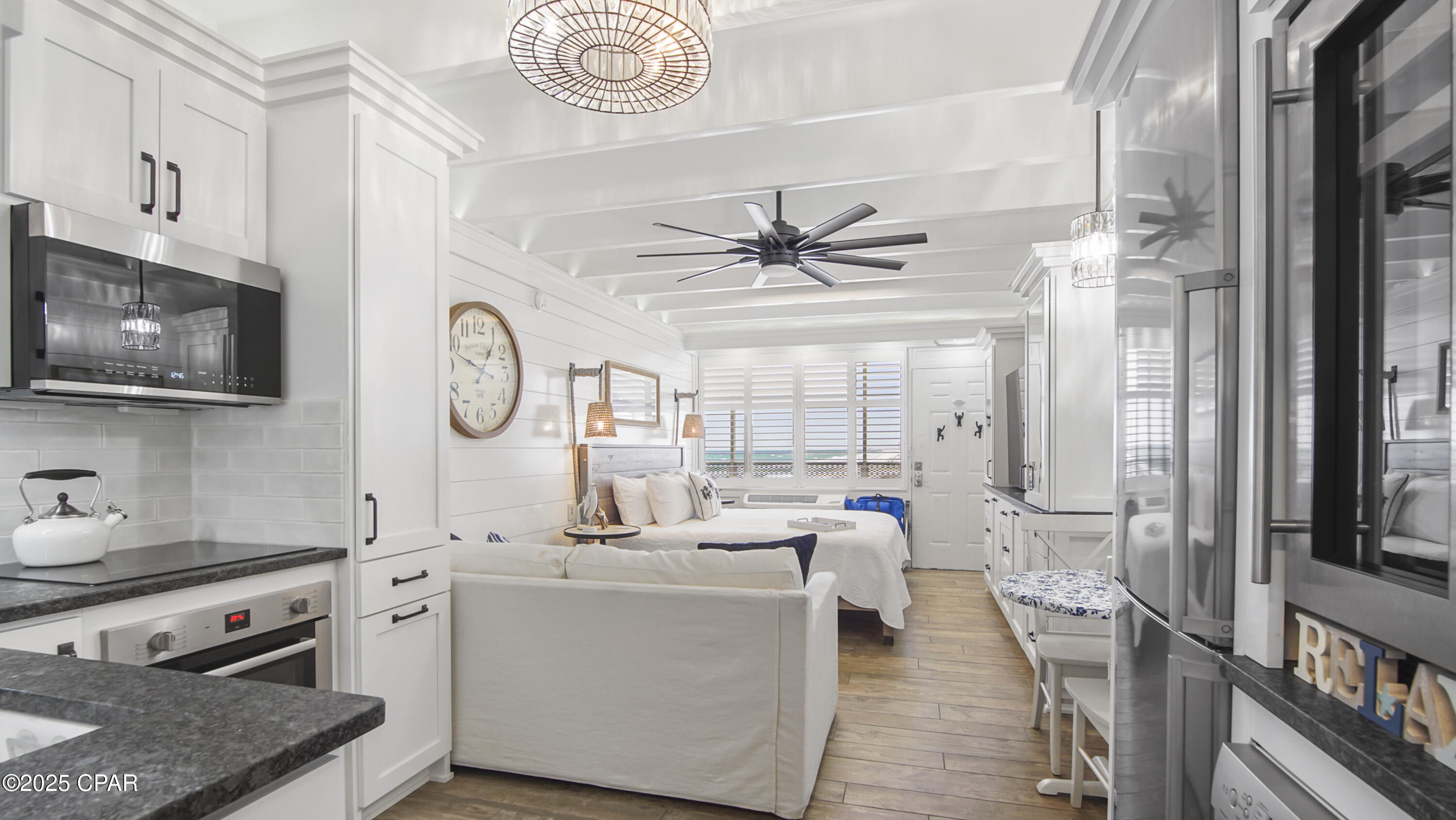 Fontainebleau Terrace - Residential