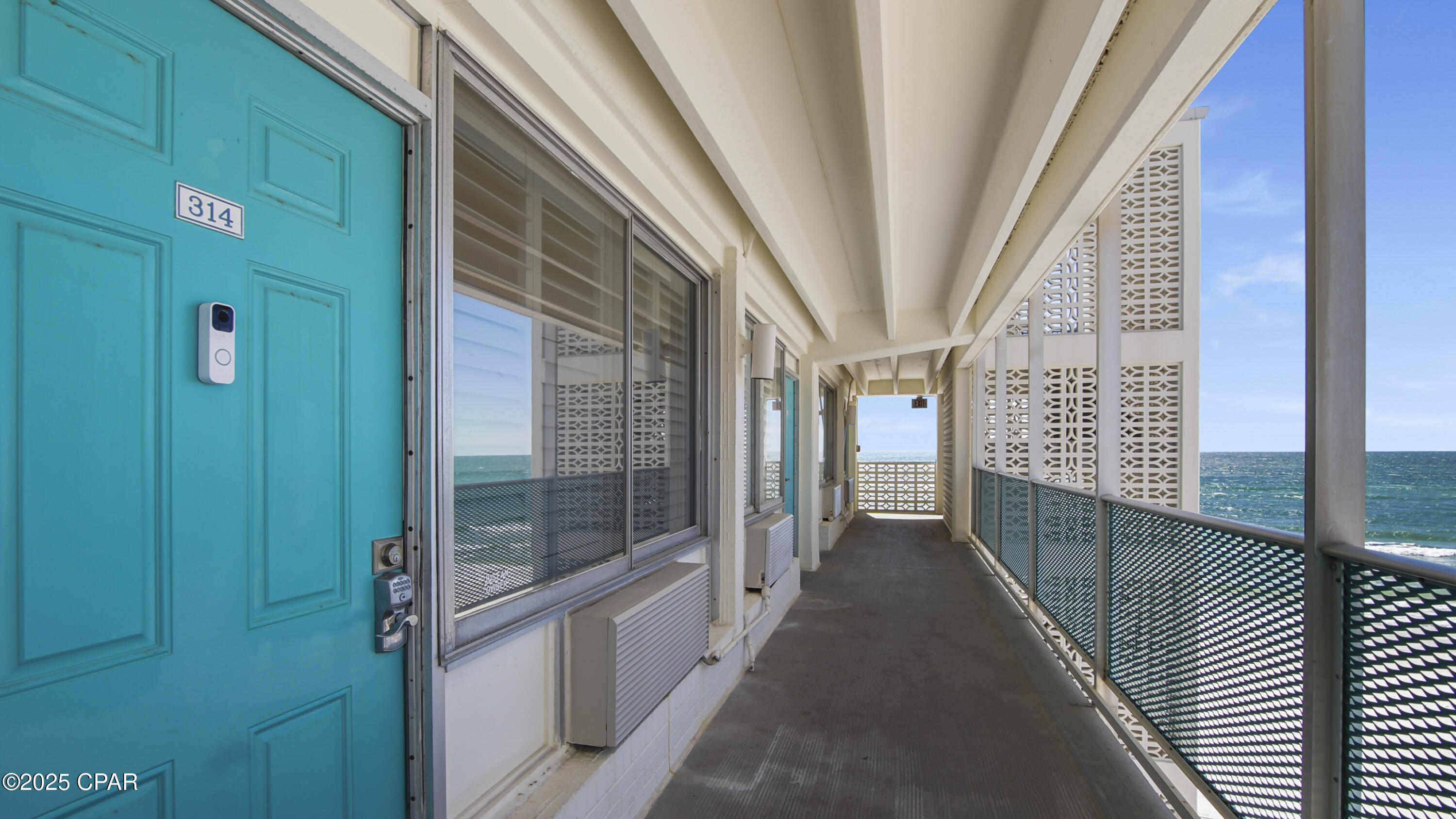 Fontainebleau Terrace - Residential
