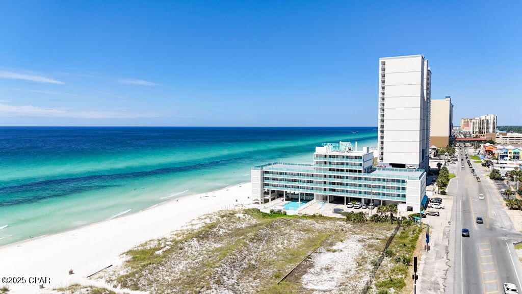 Fontainebleau Terrace - Residential