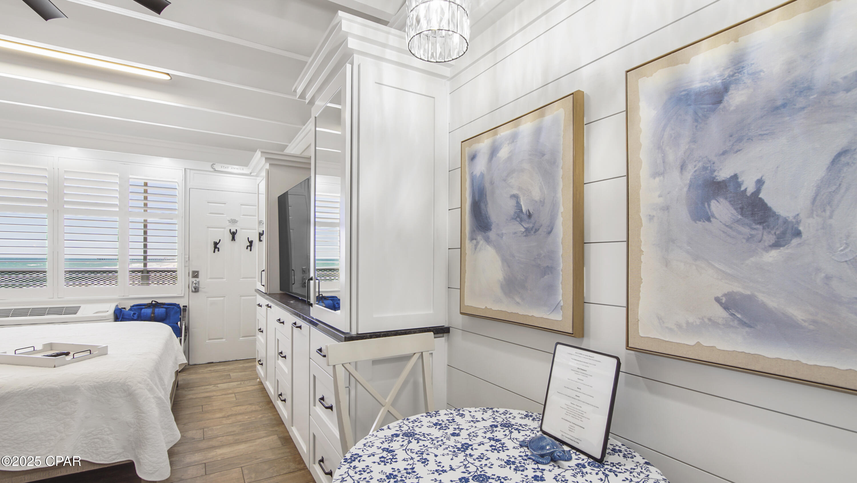 Fontainebleau Terrace - Residential