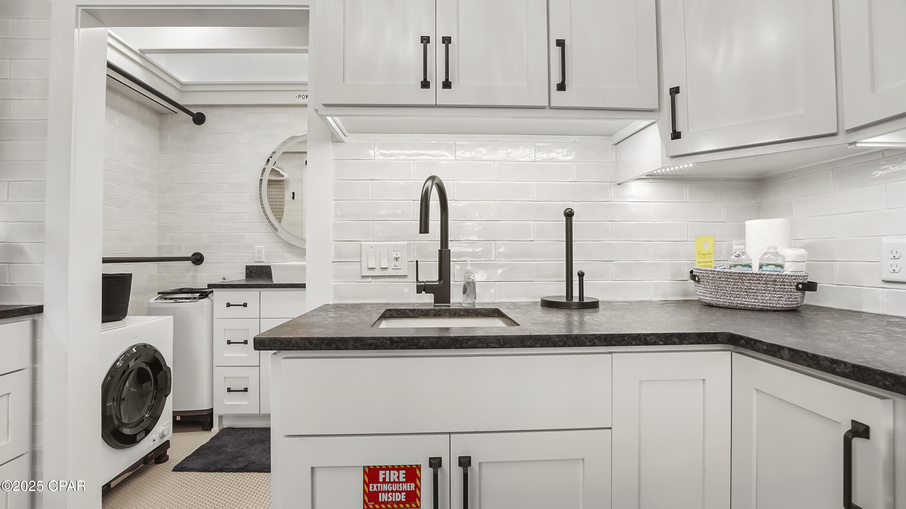 Fontainebleau Terrace - Residential