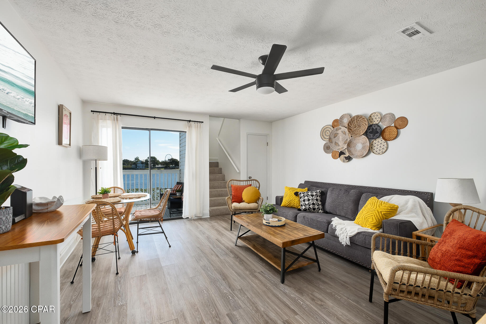 Lullwater Beach - Residential