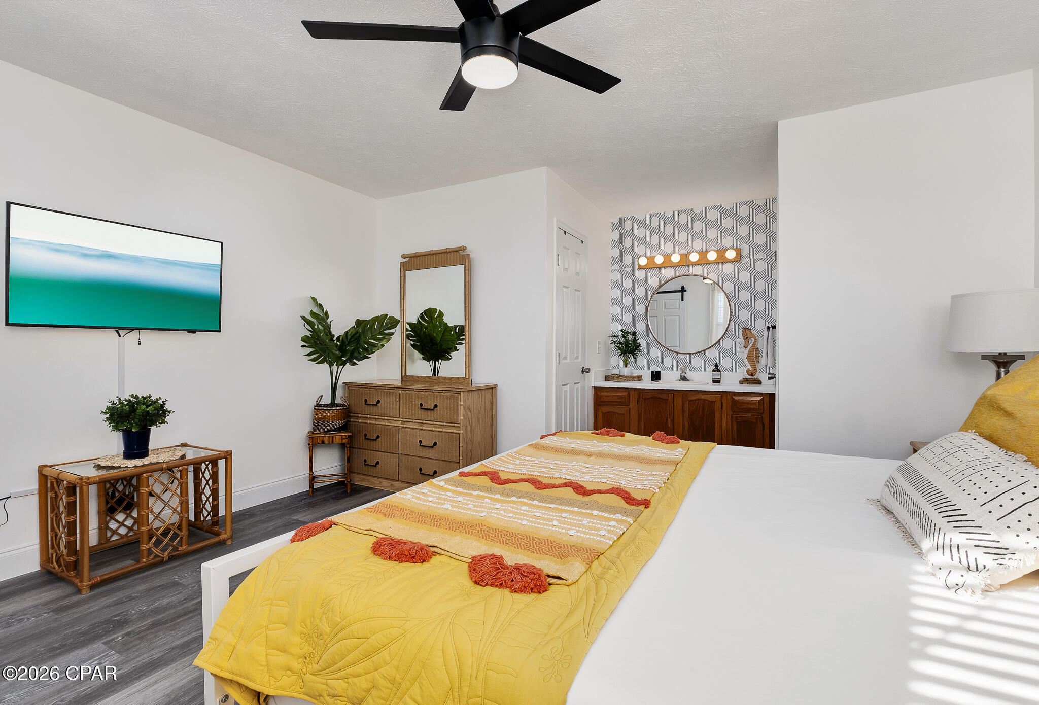 Lullwater Beach - Residential