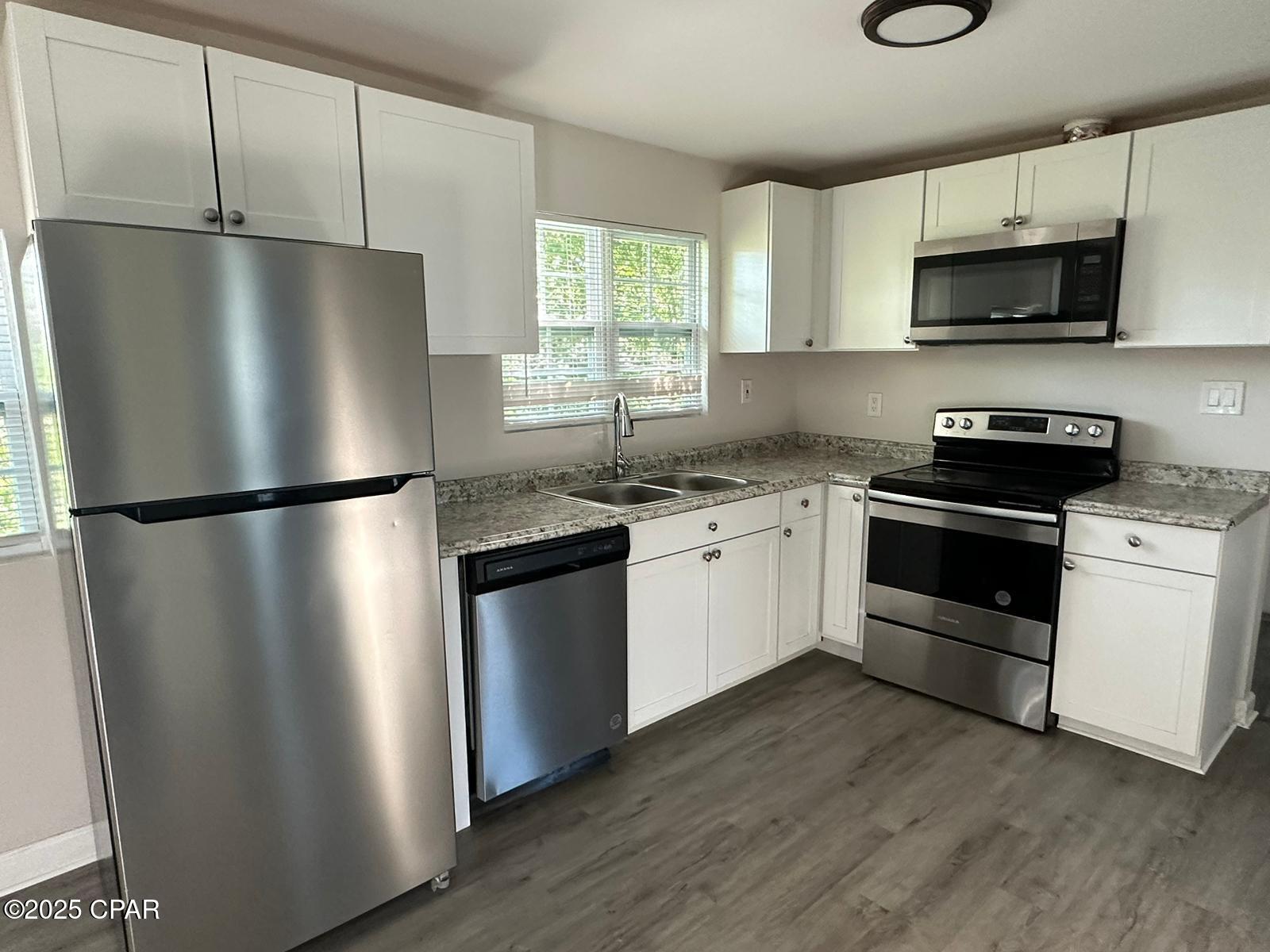 [No Recorded Subdiv] - Residential Lease