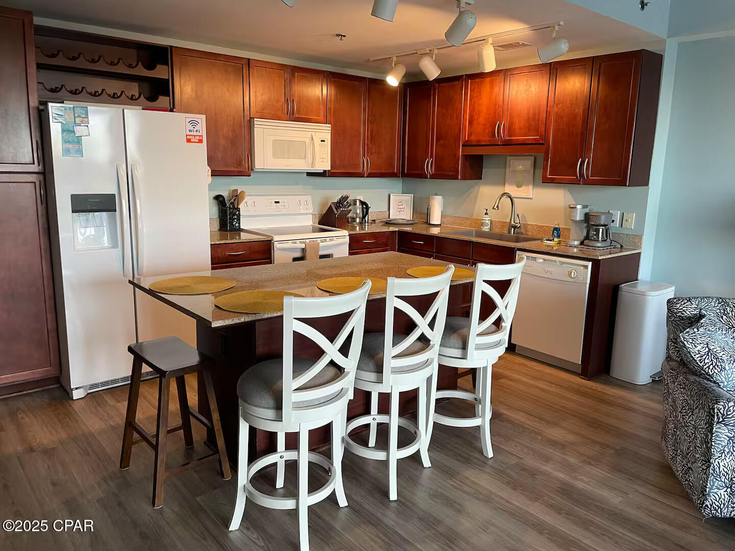 Laketown Wharf - Residential