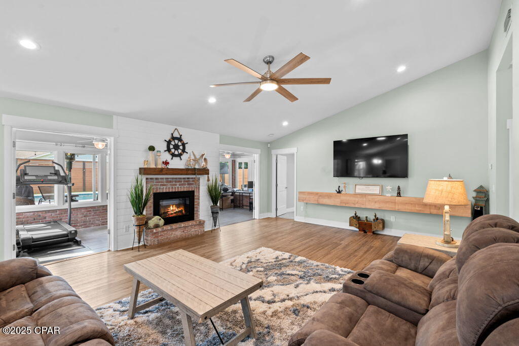 Forest Park East U-2 - Residential