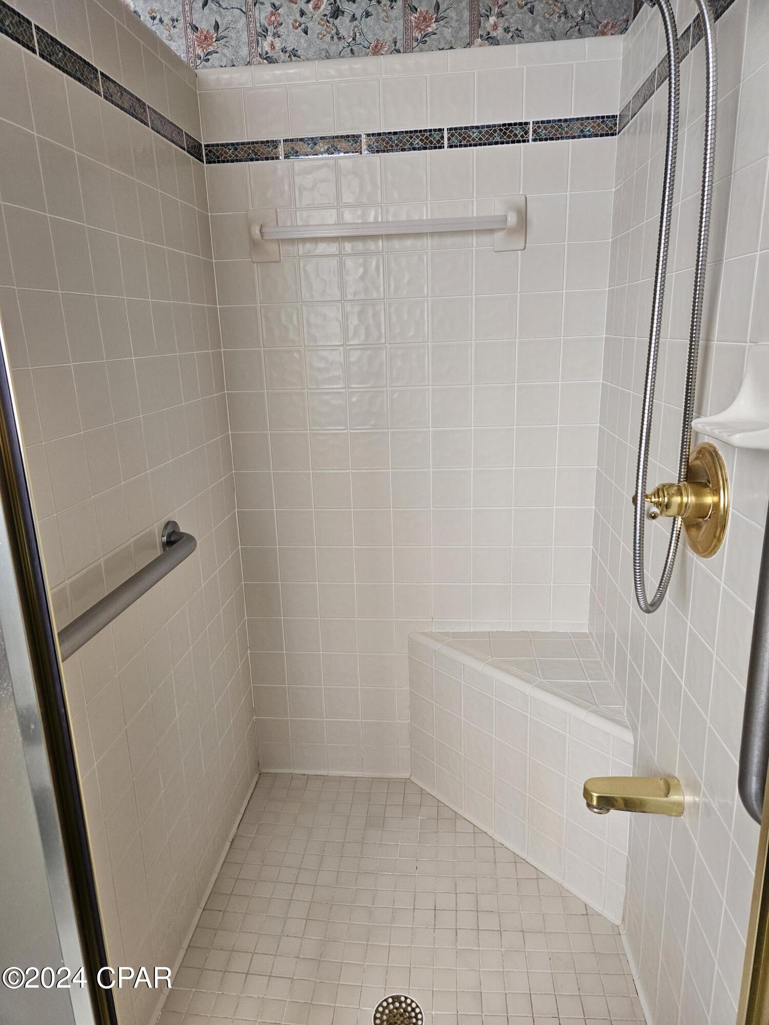 Pretty Bayou Island - Residential