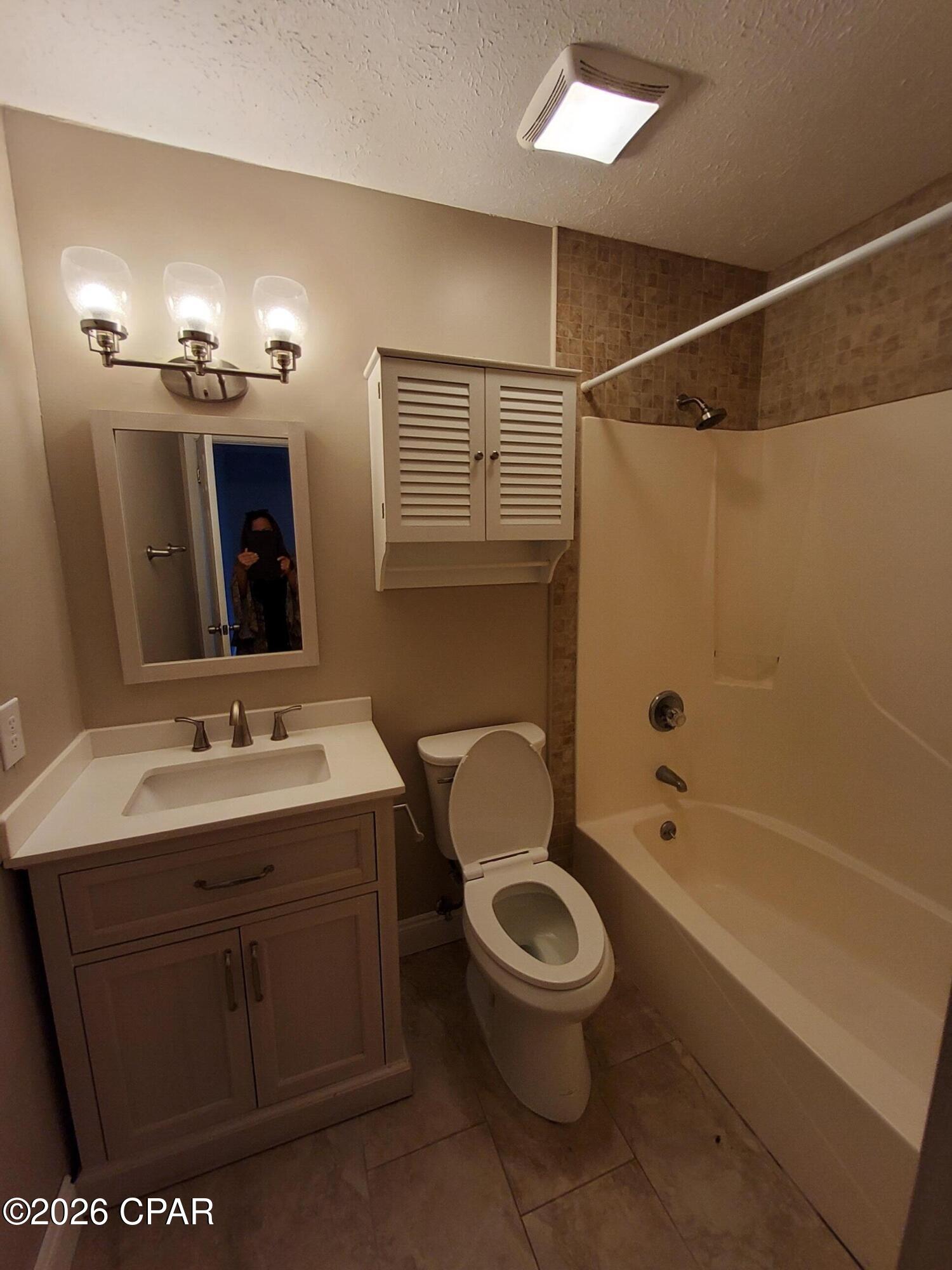 Belaire Estates U-4 - Residential