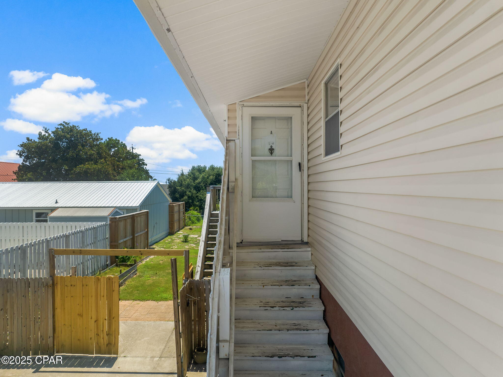 Kiska Beach - Residential