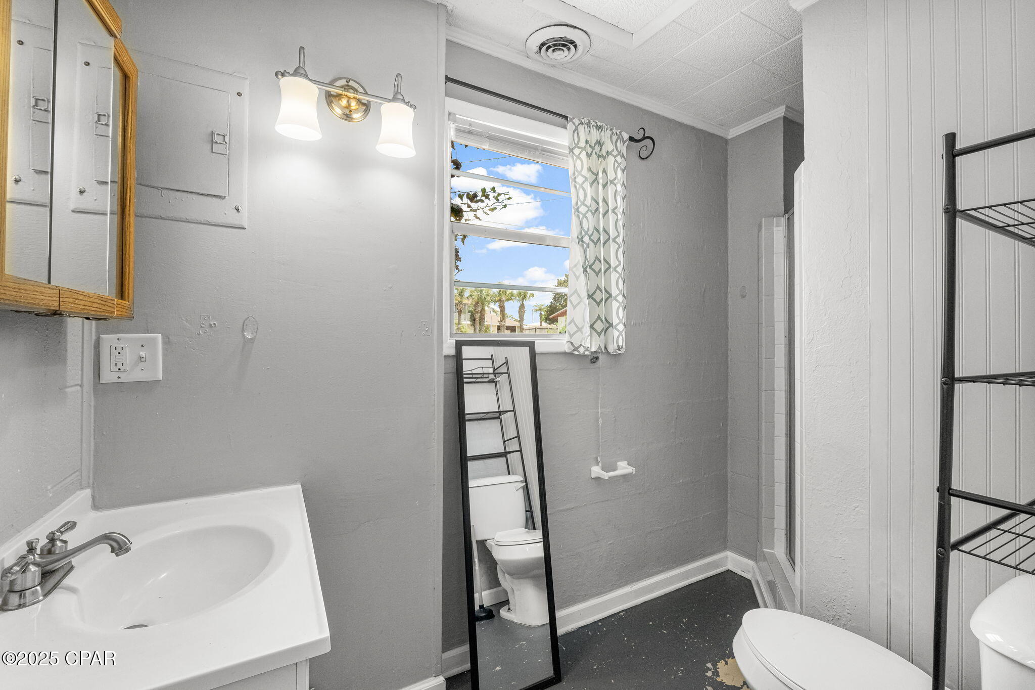 Kiska Beach - Residential