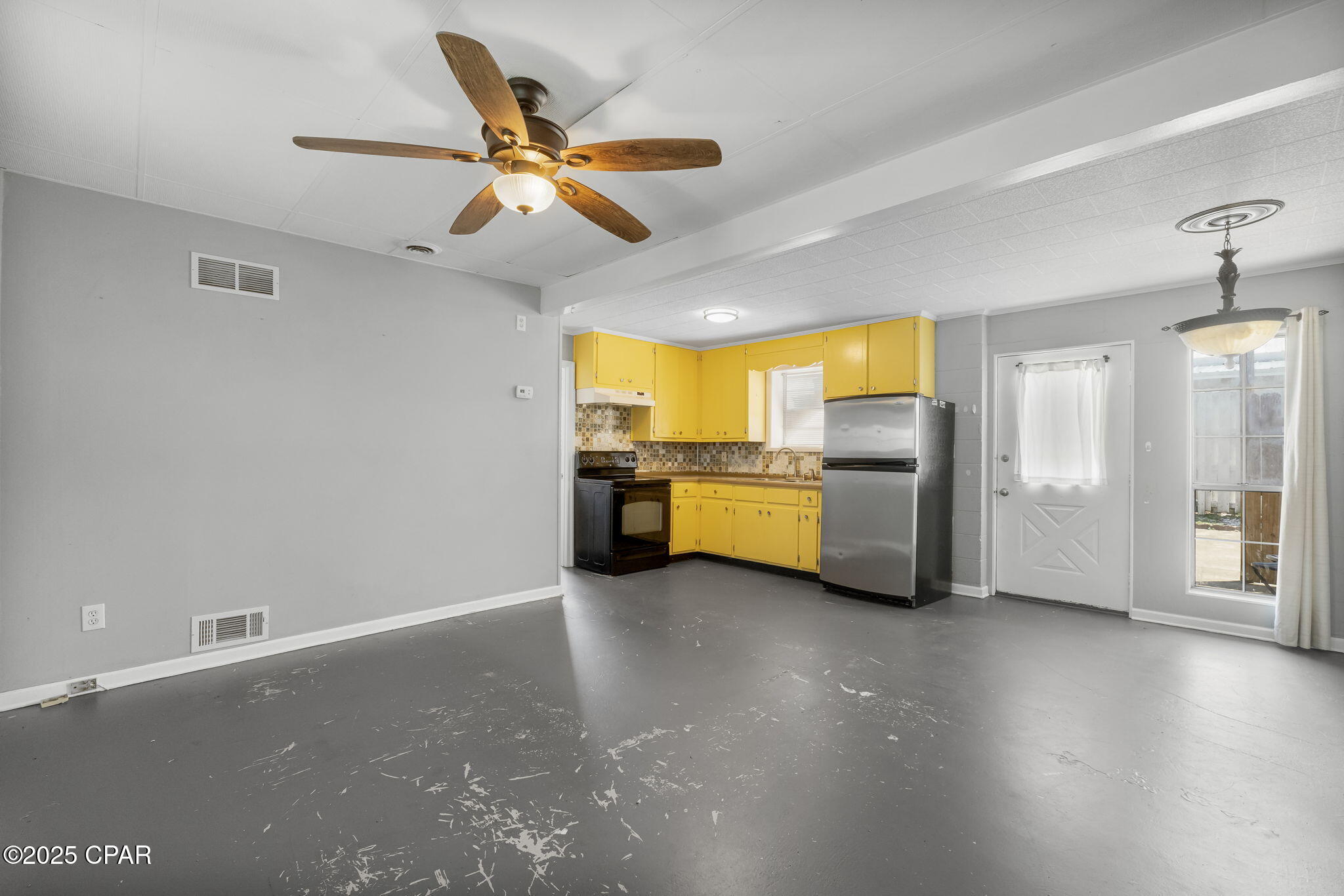 Kiska Beach - Residential