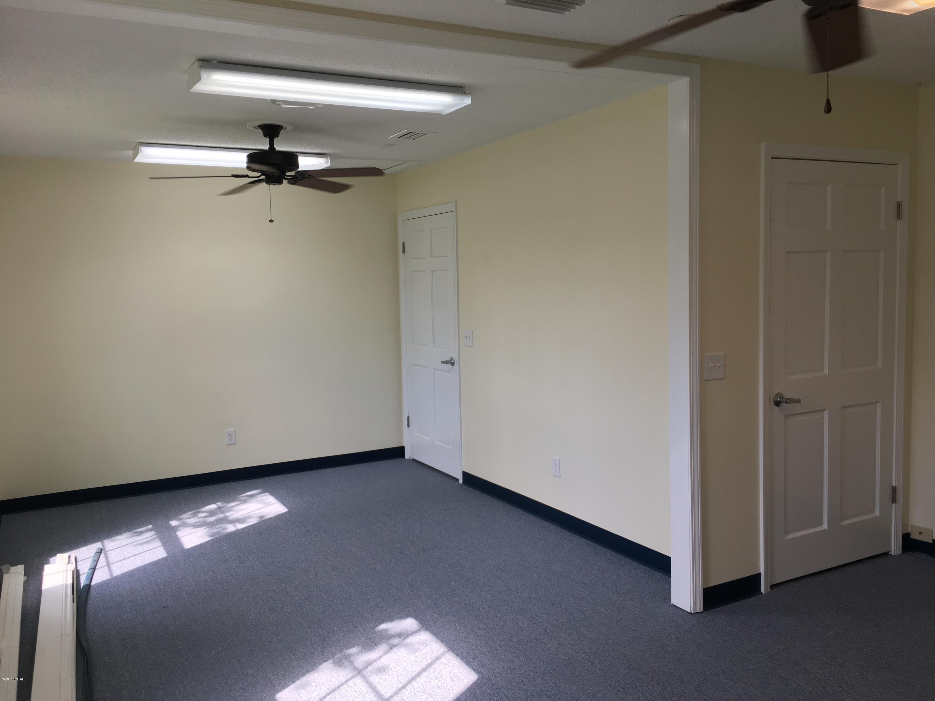 [No Recorded Subdiv] - Commercial Lease