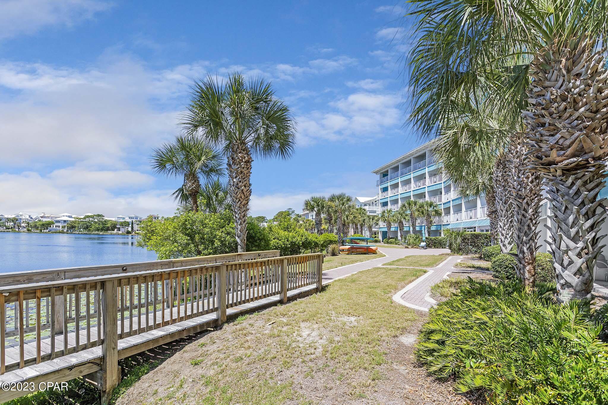 Carillon Beach Inn - Residential