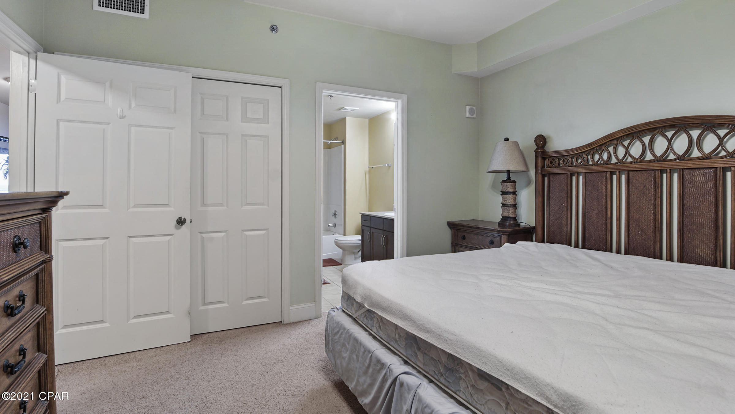 Laketown Wharf - Residential