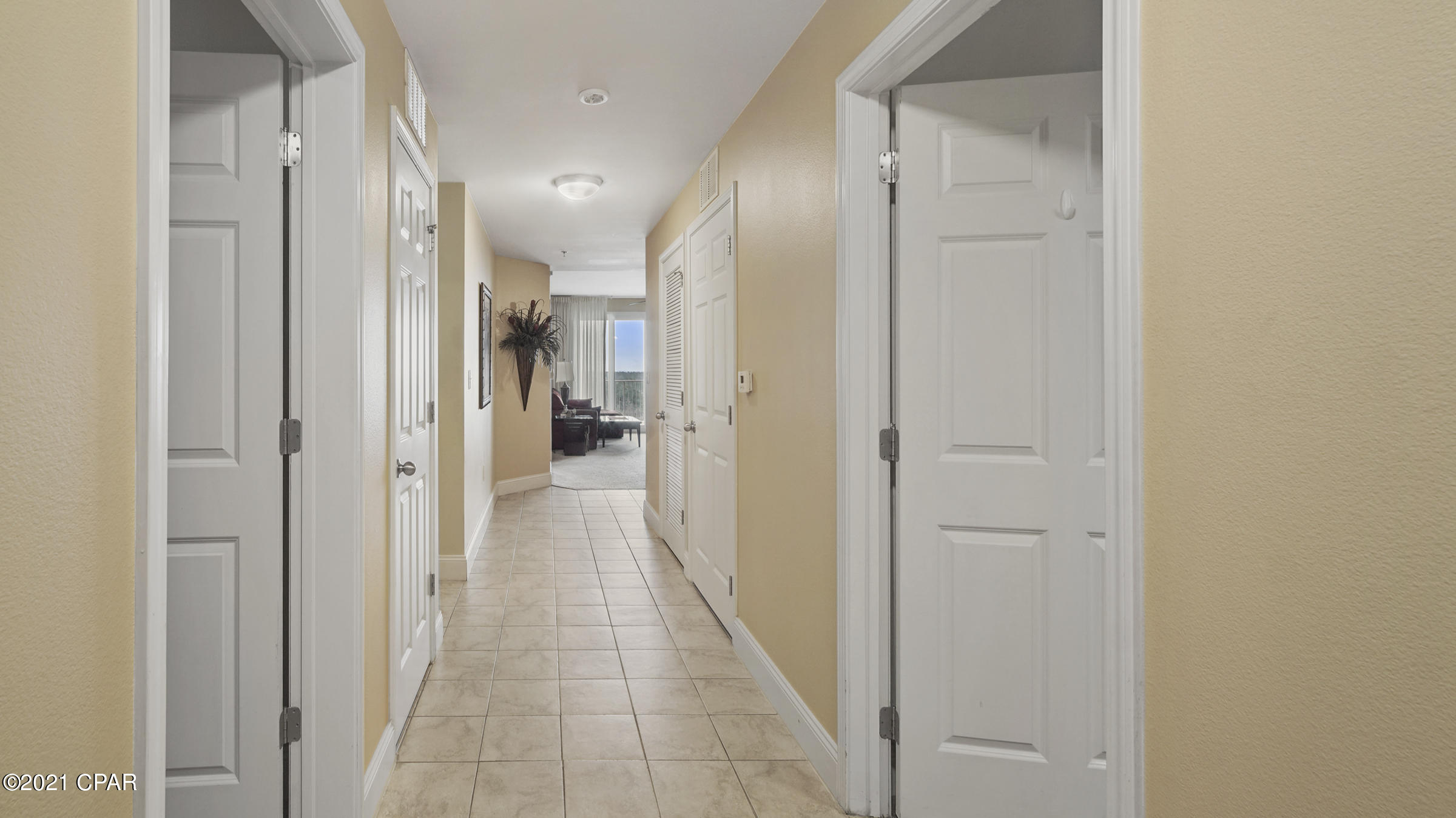 Laketown Wharf - Residential