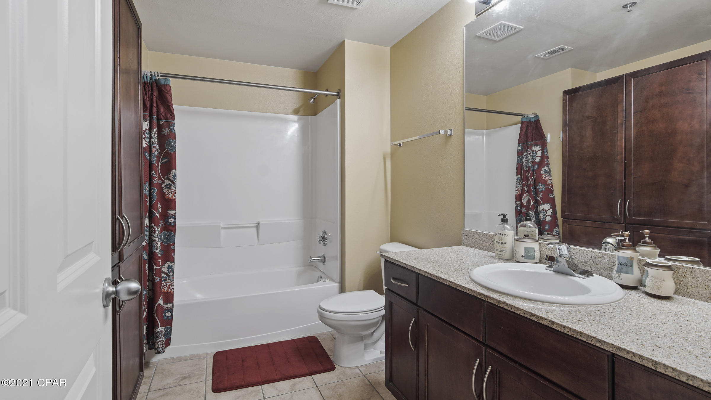 Laketown Wharf - Residential