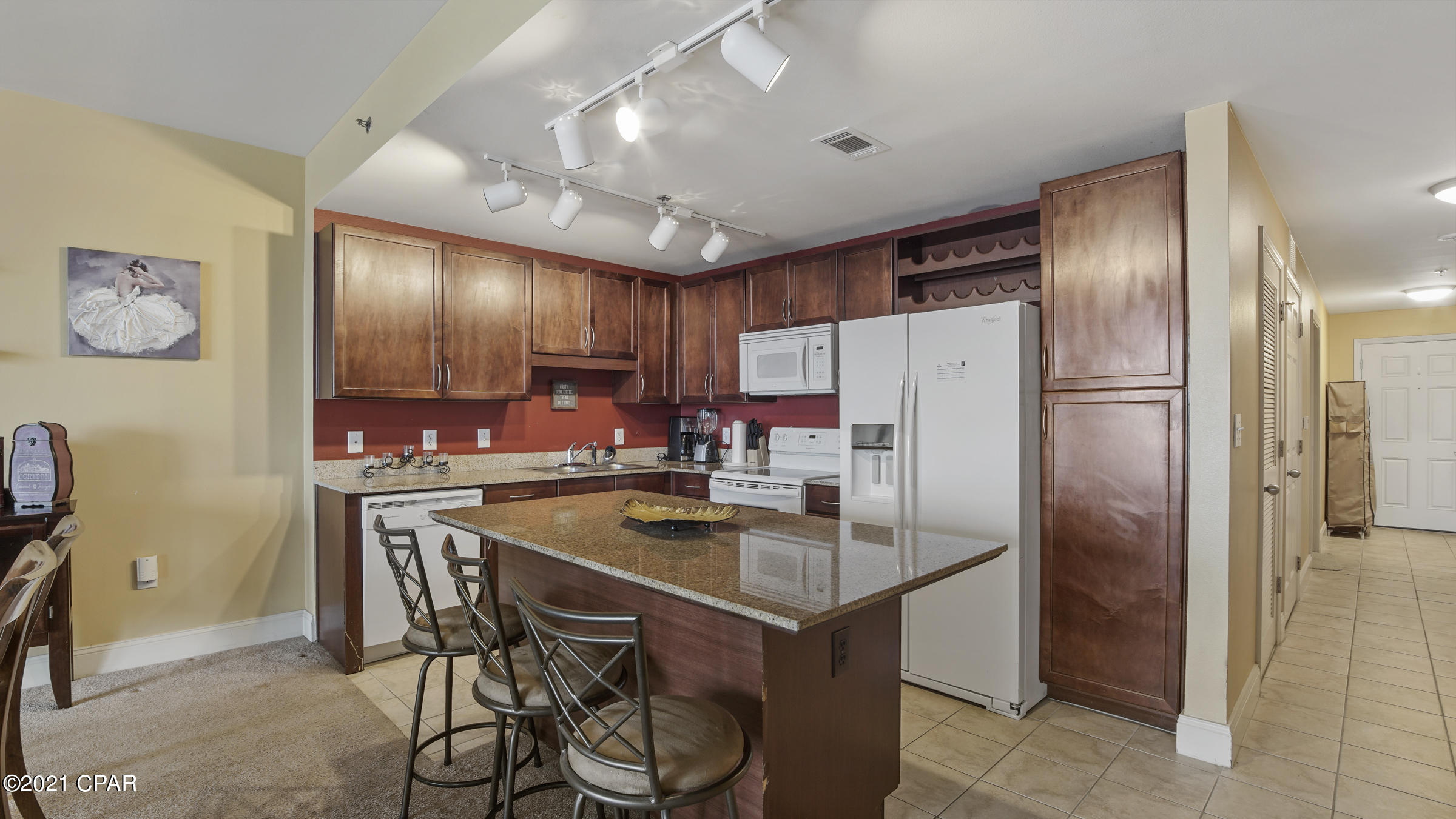 Laketown Wharf - Residential