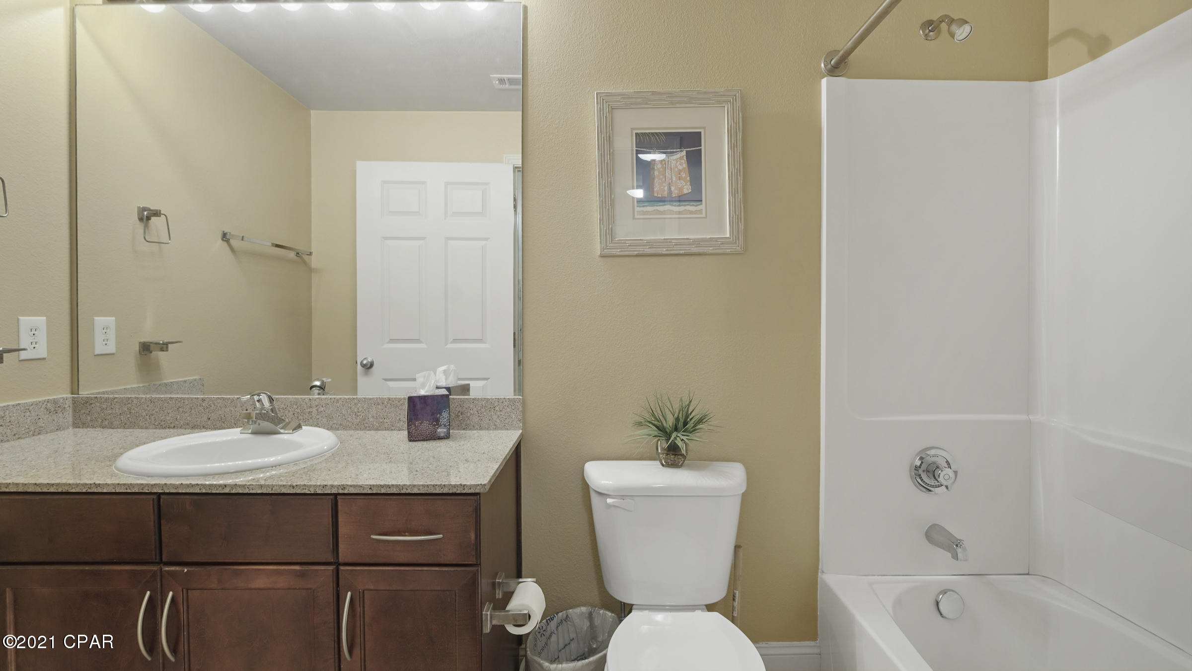 Laketown Wharf - Residential