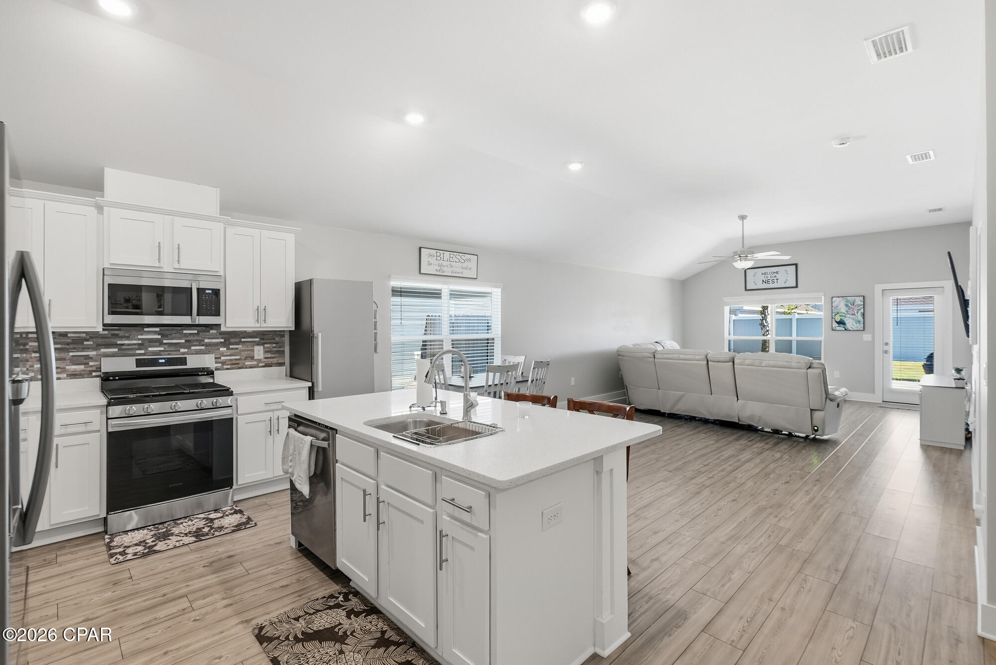 [No Recorded Subdiv] - Residential