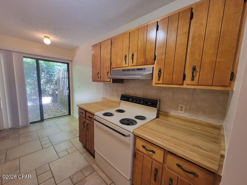[No Recorded Subdiv] - Residential Lease