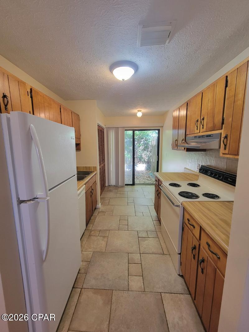[No Recorded Subdiv] - Residential Lease