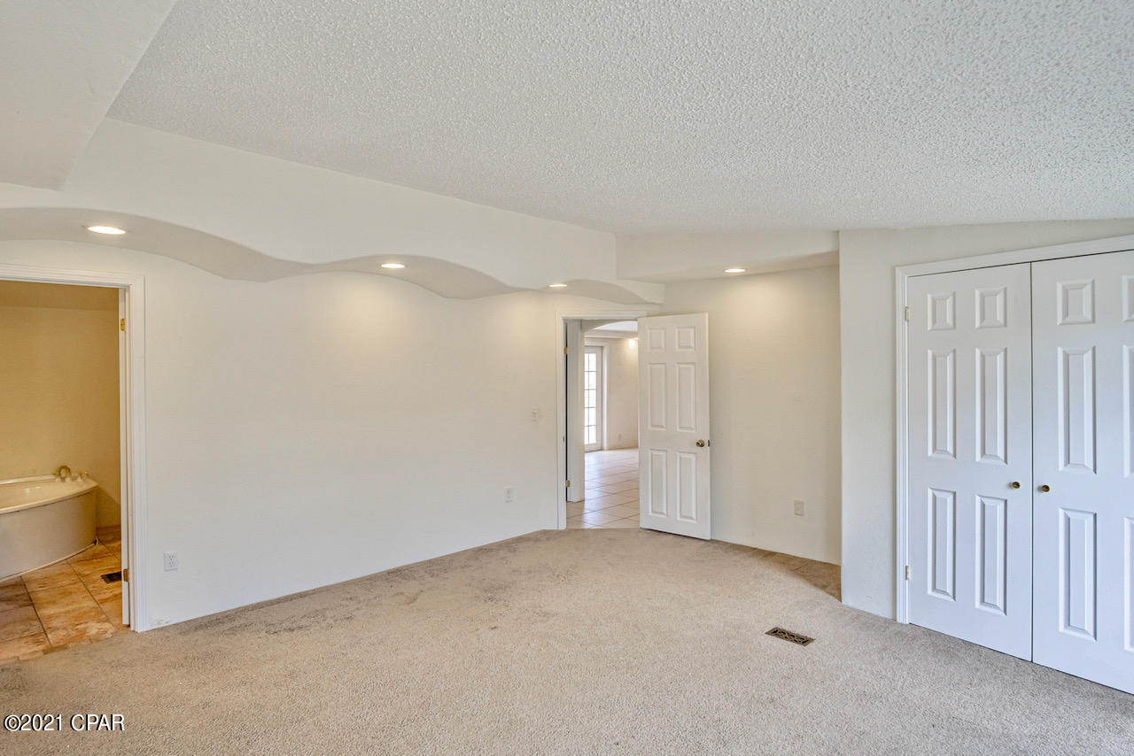 Burnt Mill Creek - Residential