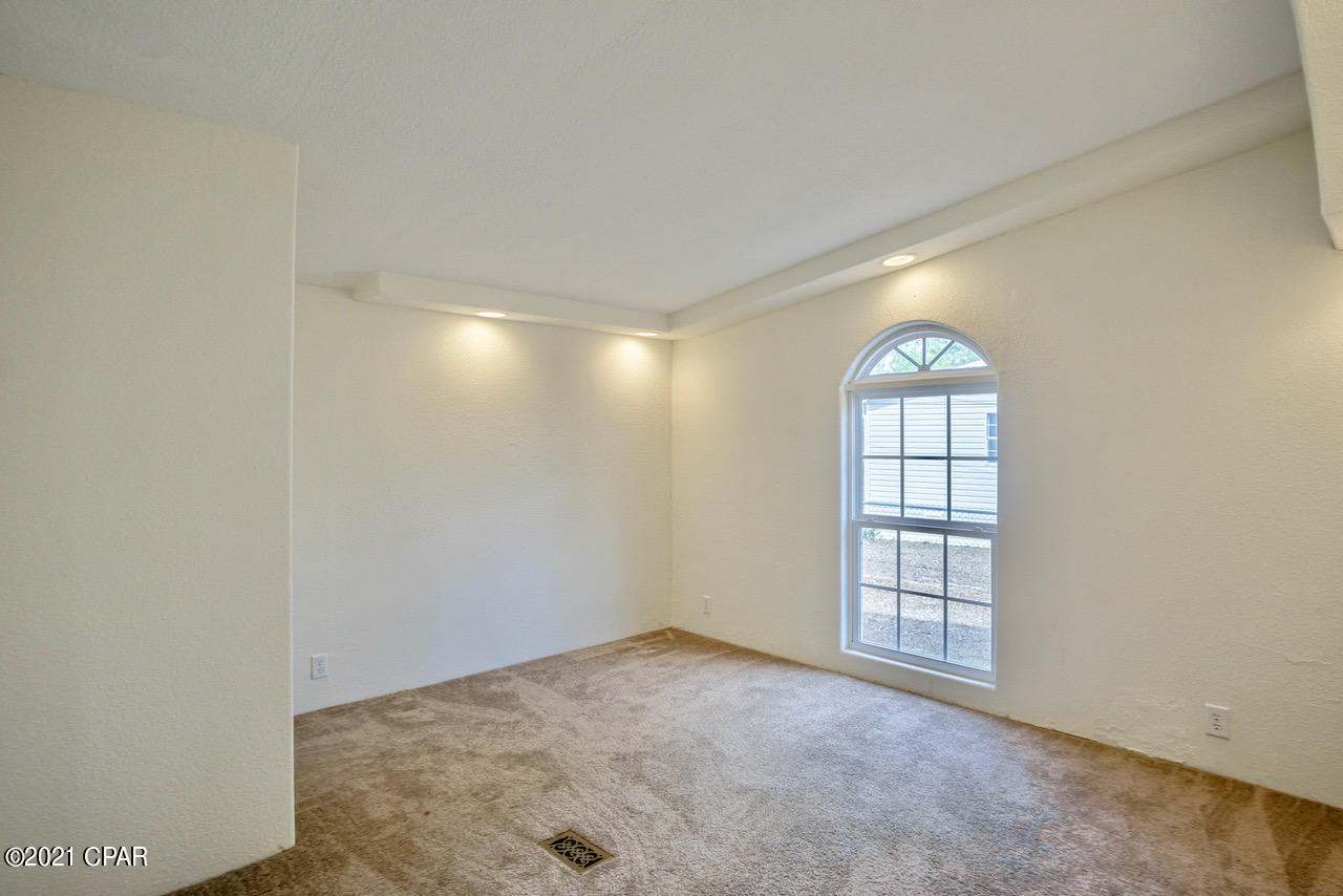 Burnt Mill Creek - Residential