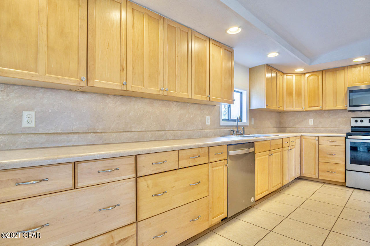 Burnt Mill Creek - Residential