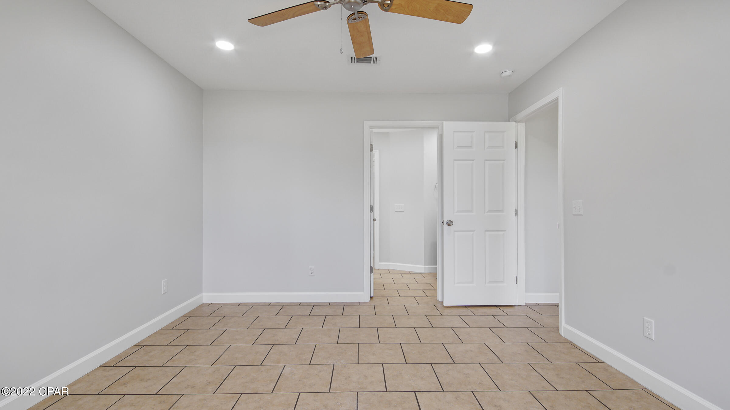 Lakeside - Residential