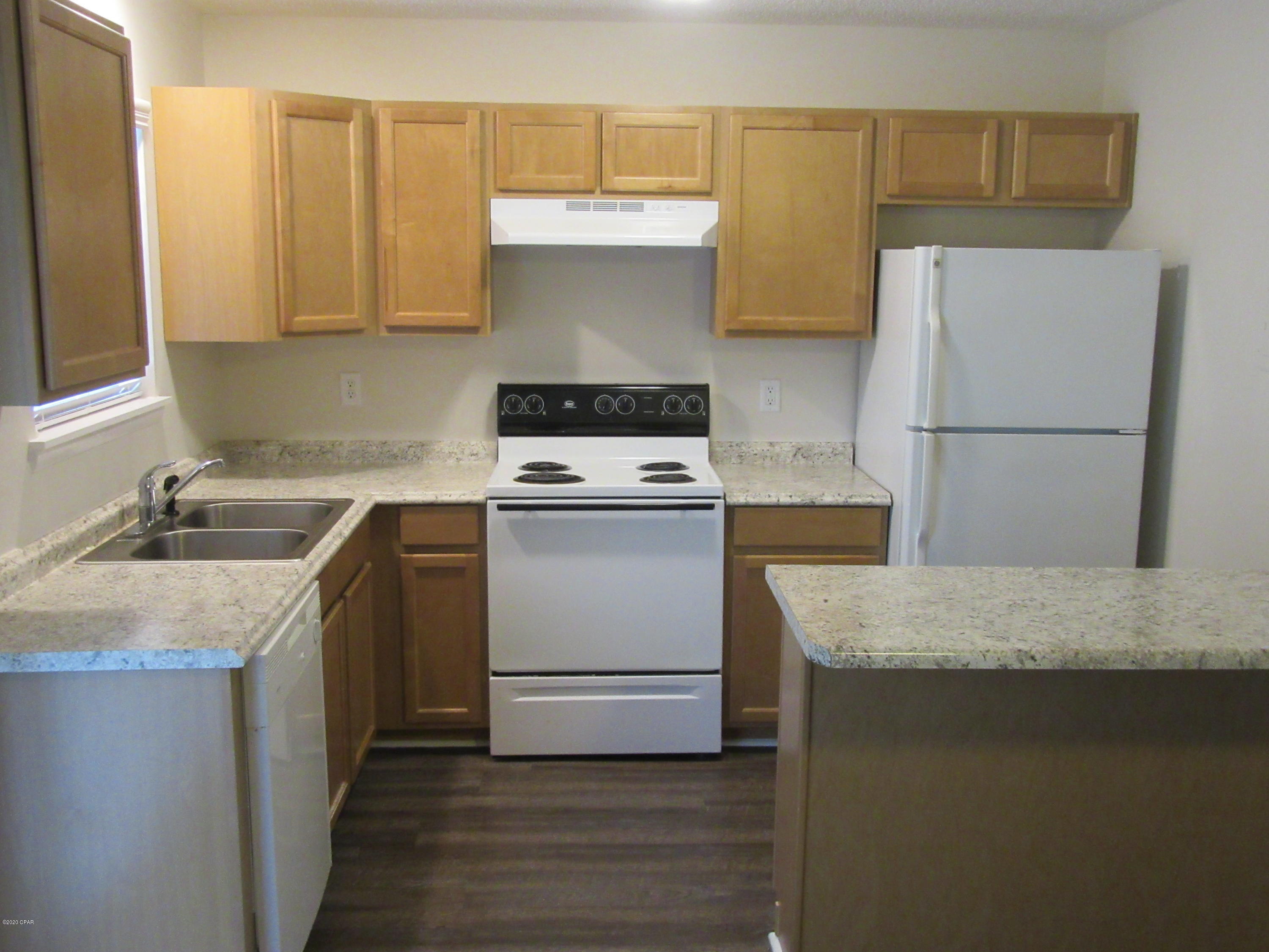 [No Recorded Subdiv] - Residential Lease