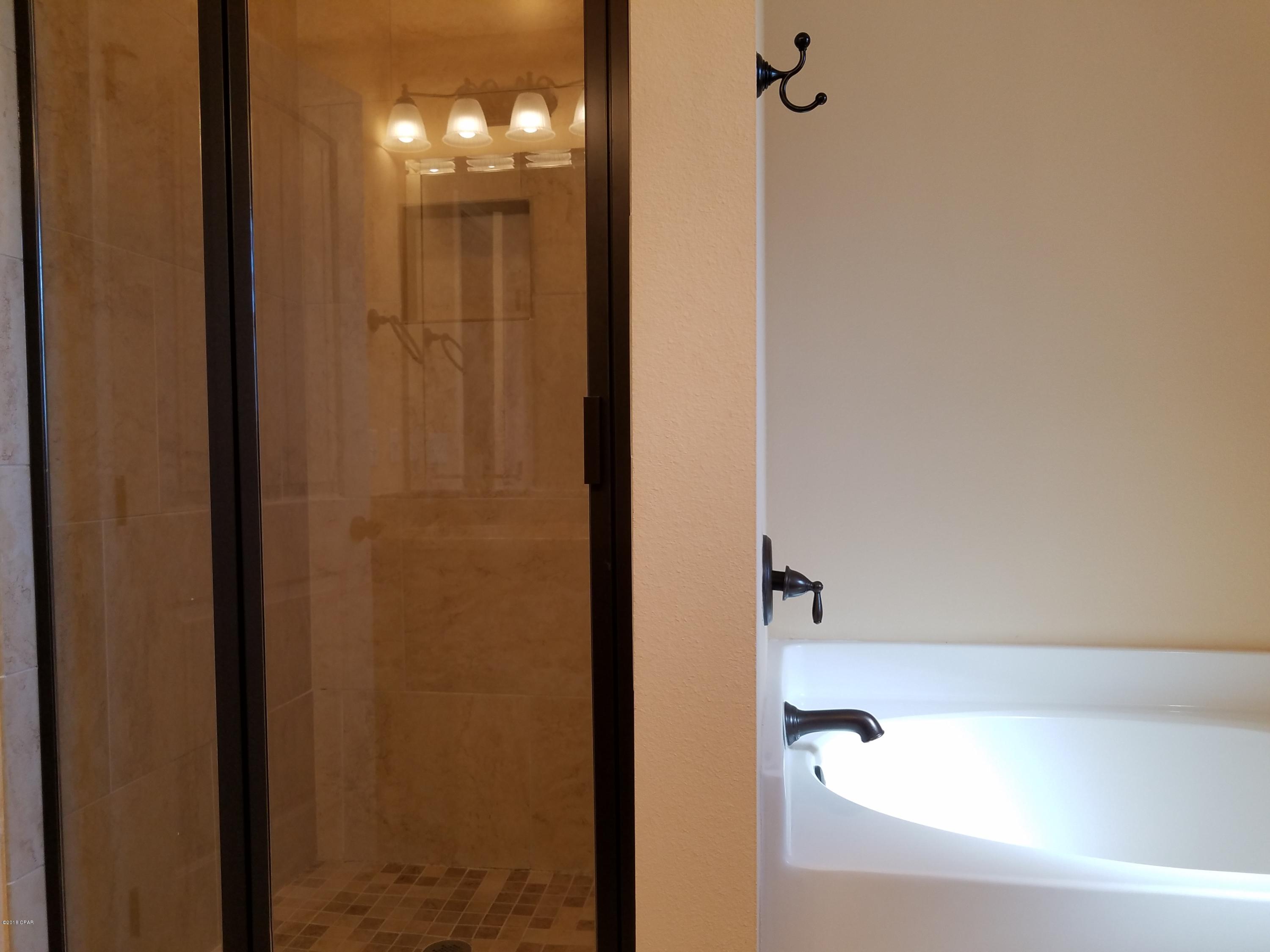 Magnolia Bay Club - Residential