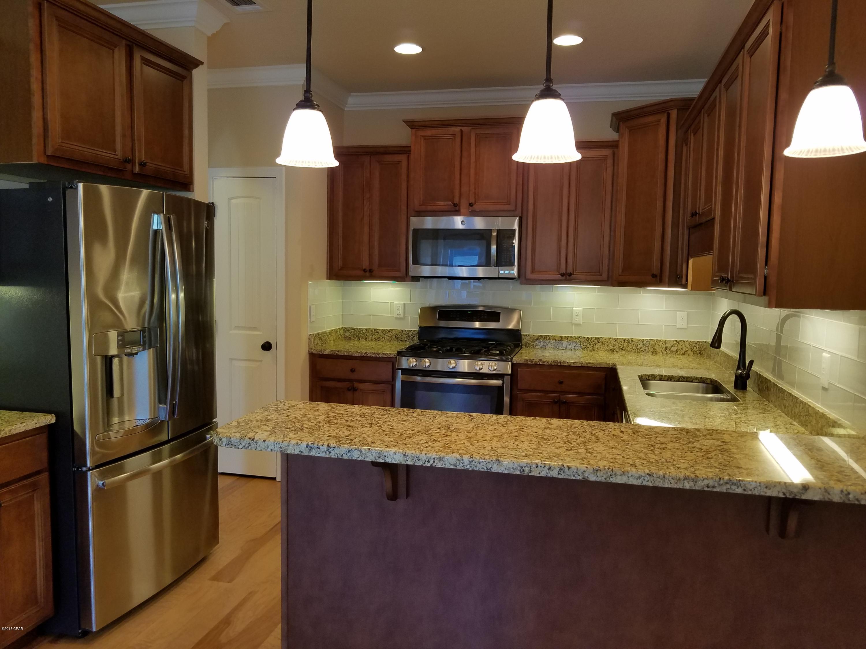 Magnolia Bay Club - Residential