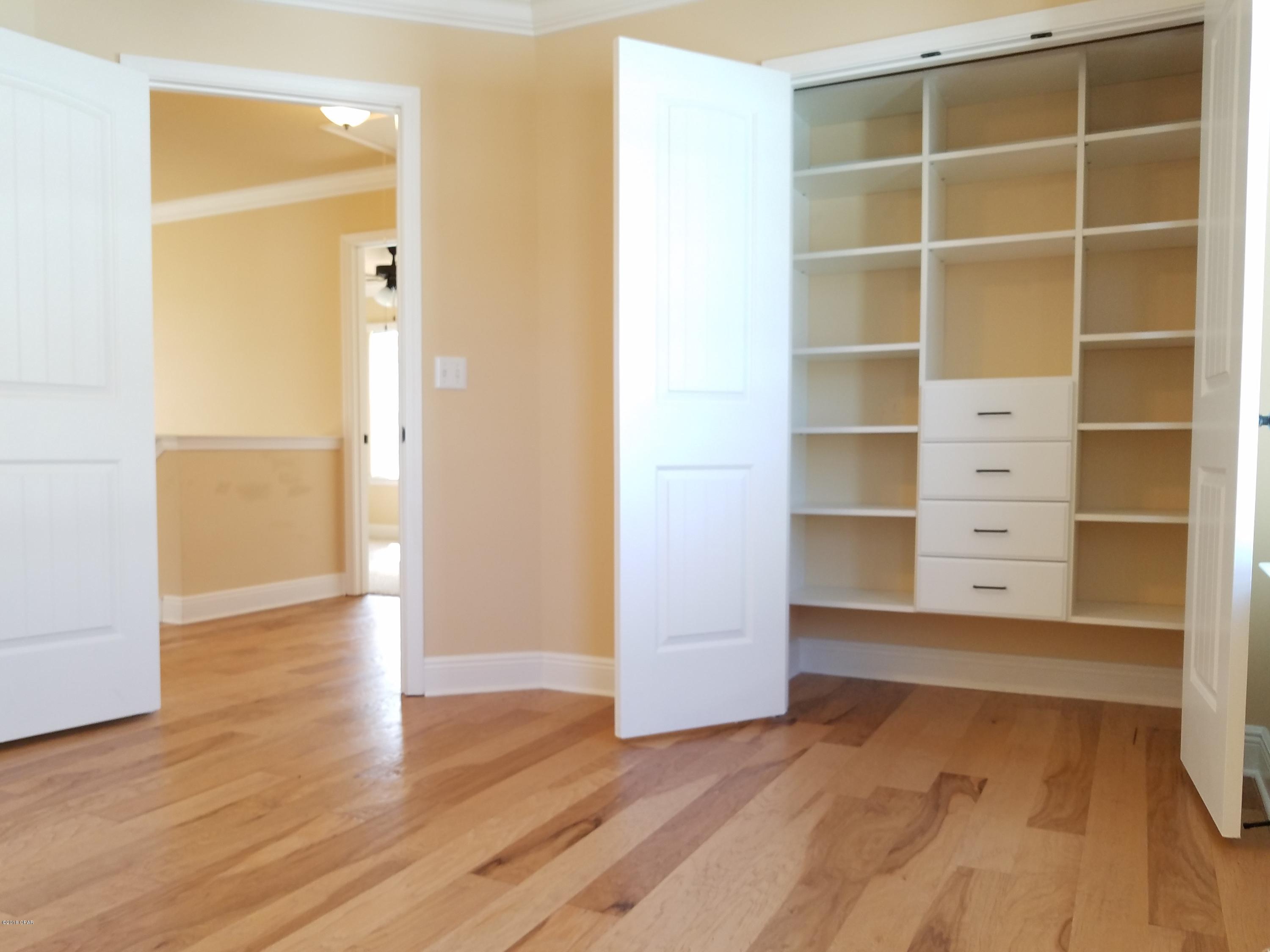 Magnolia Bay Club - Residential