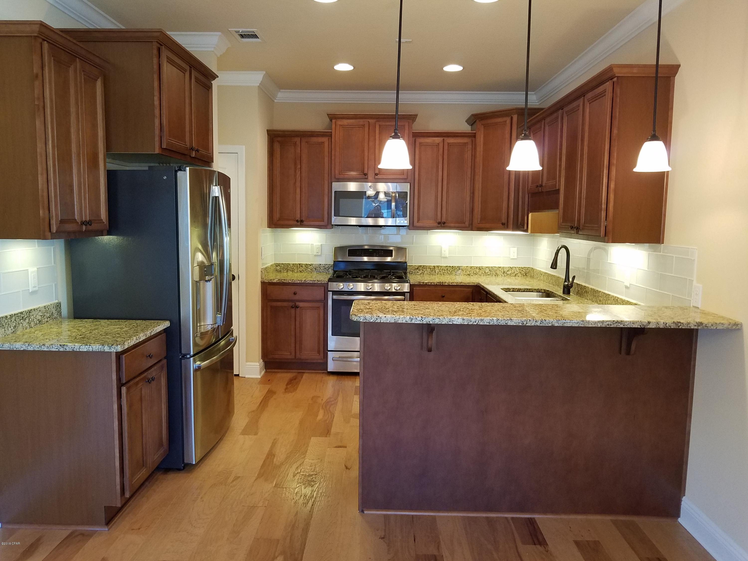 Magnolia Bay Club - Residential