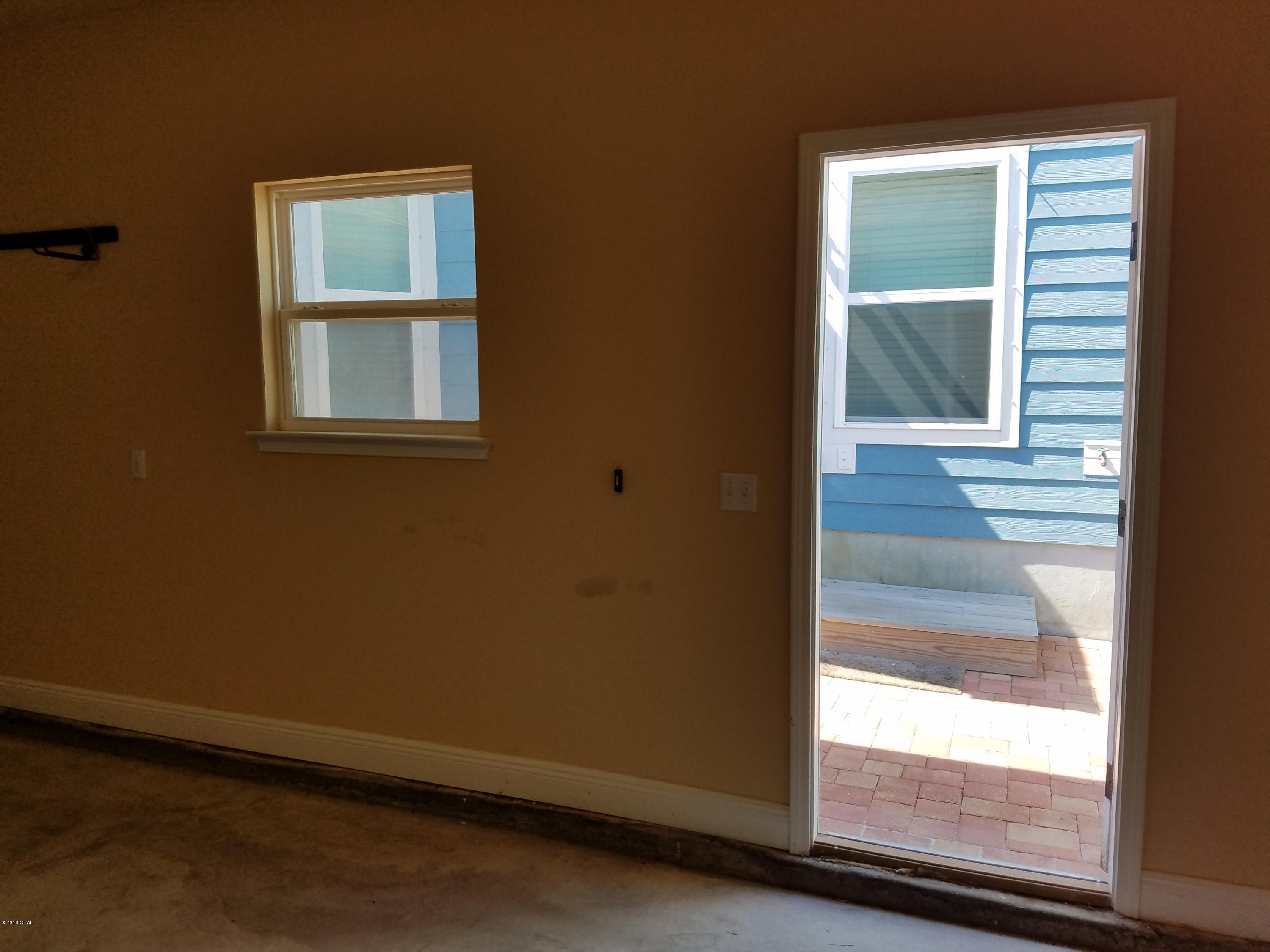 Magnolia Bay Club - Residential