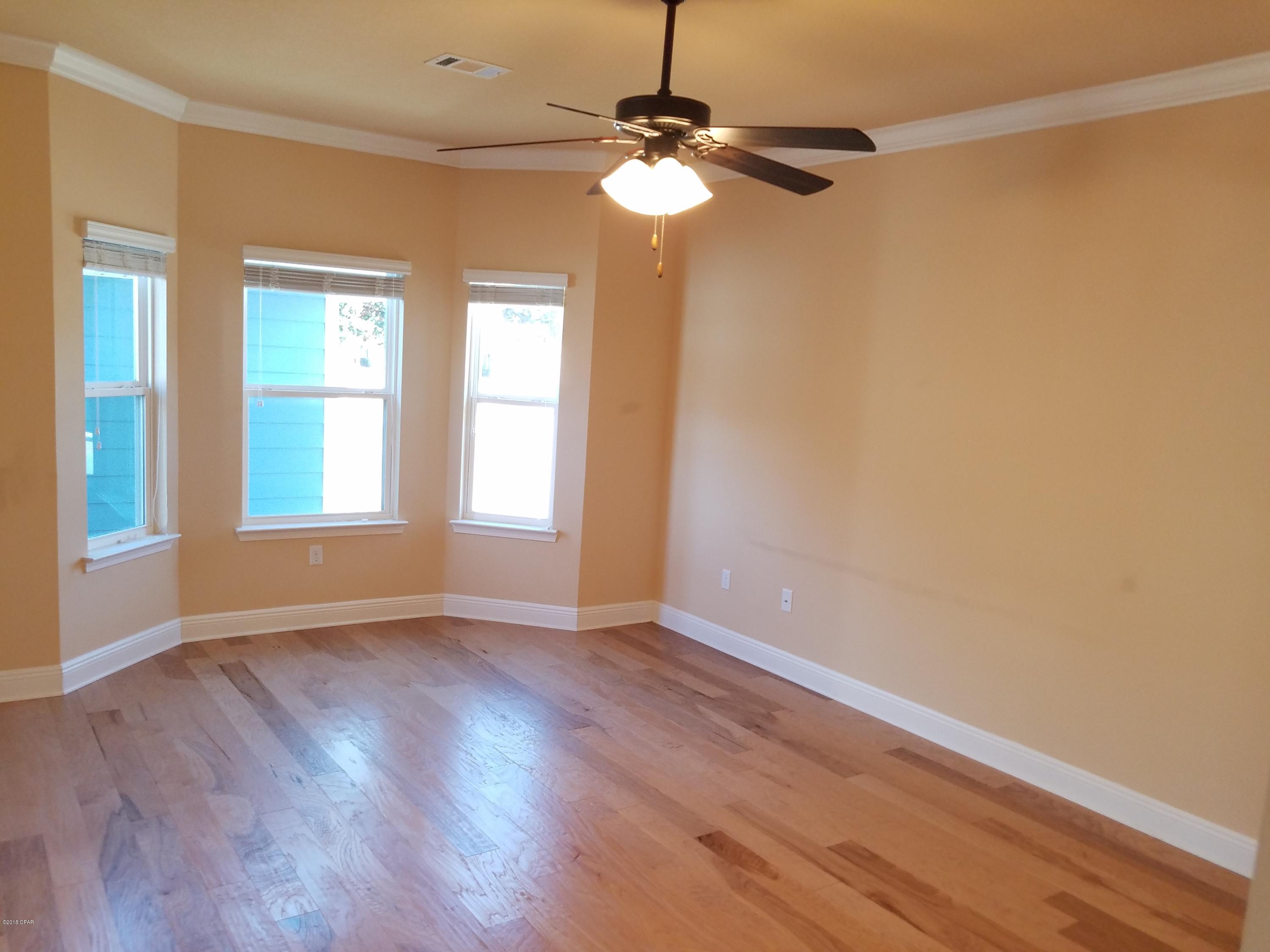 Magnolia Bay Club - Residential