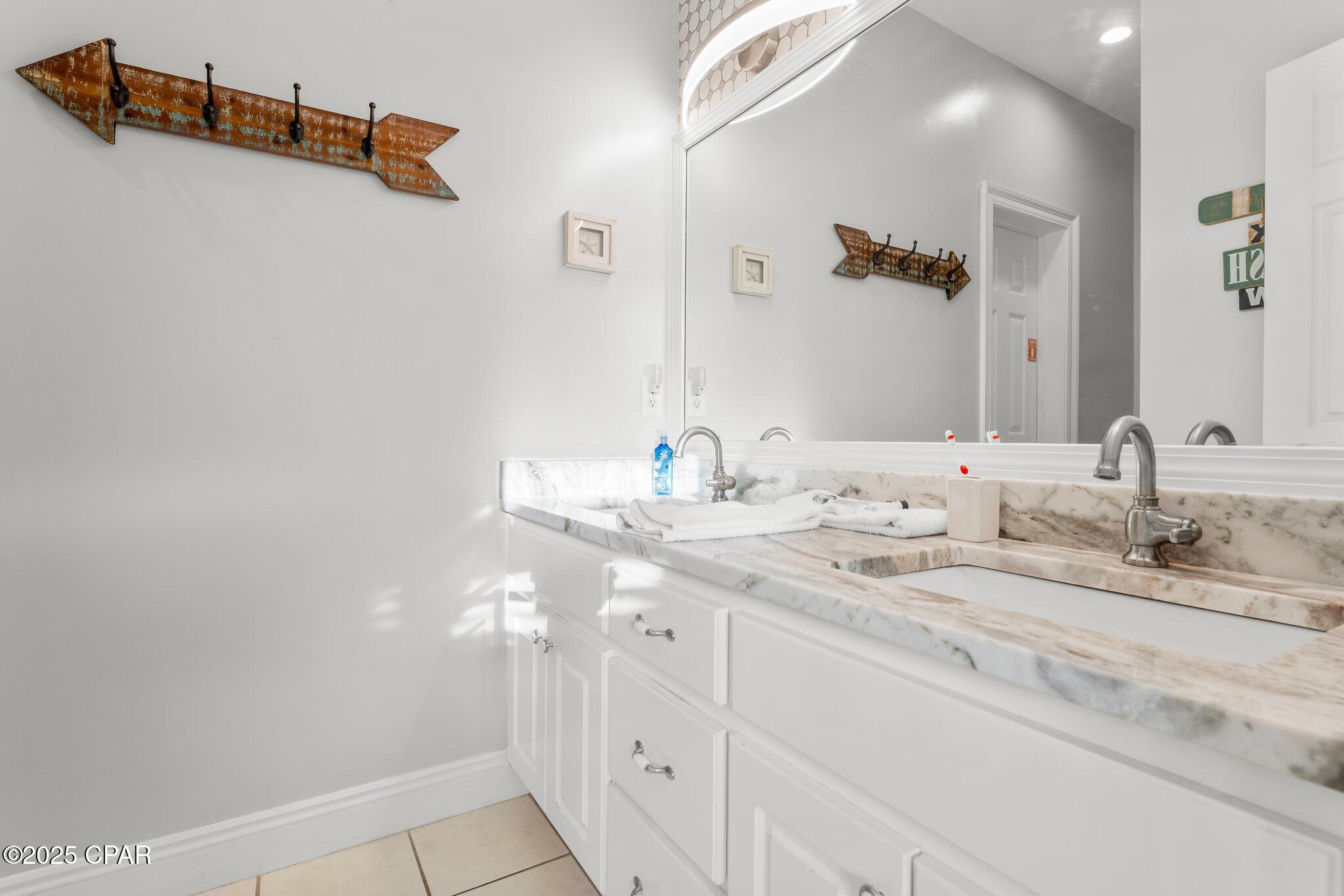 Summer Towne Cottage Condo Ph II - Residential