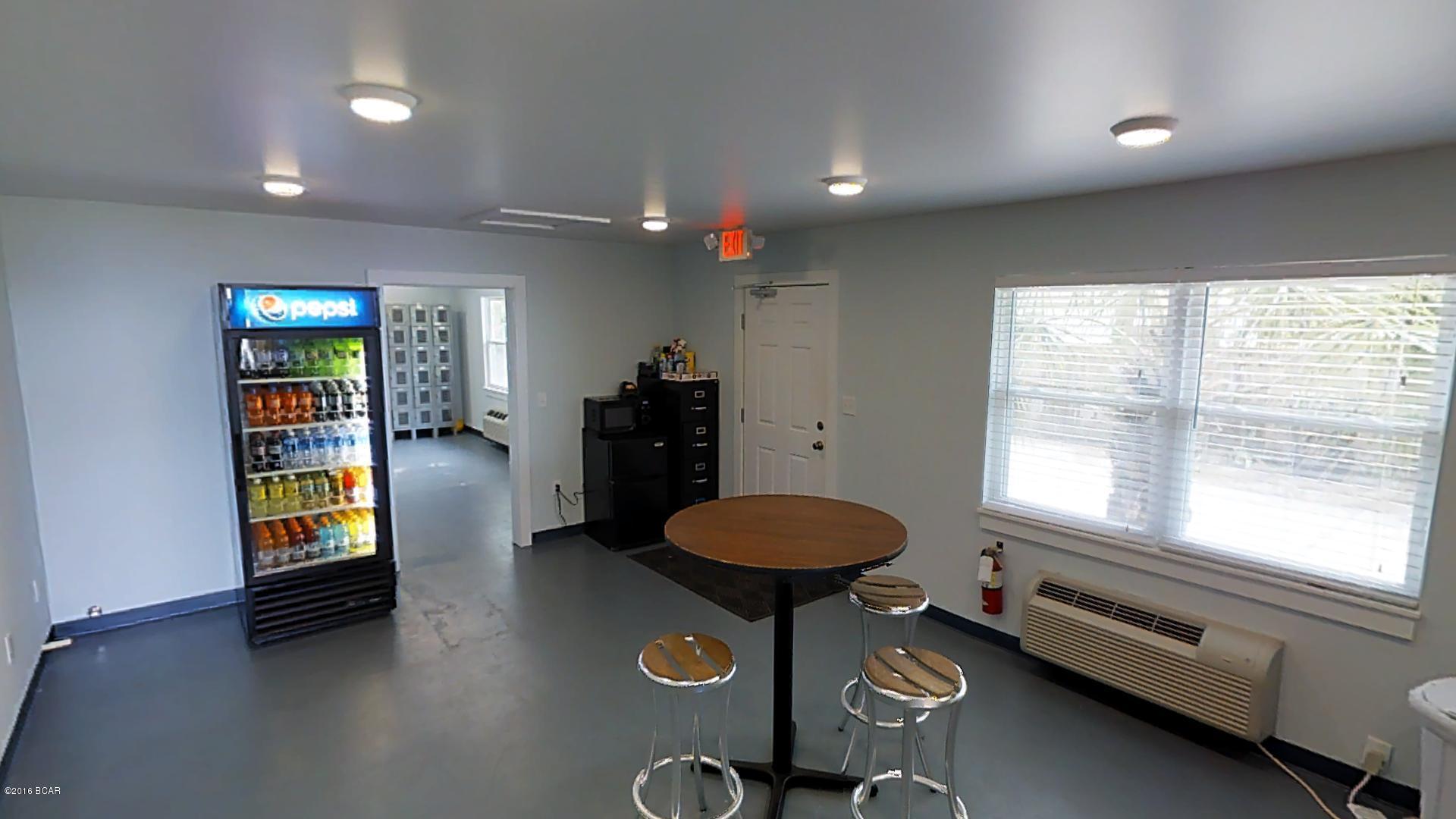 No Named Subdivision - Commercial Lease