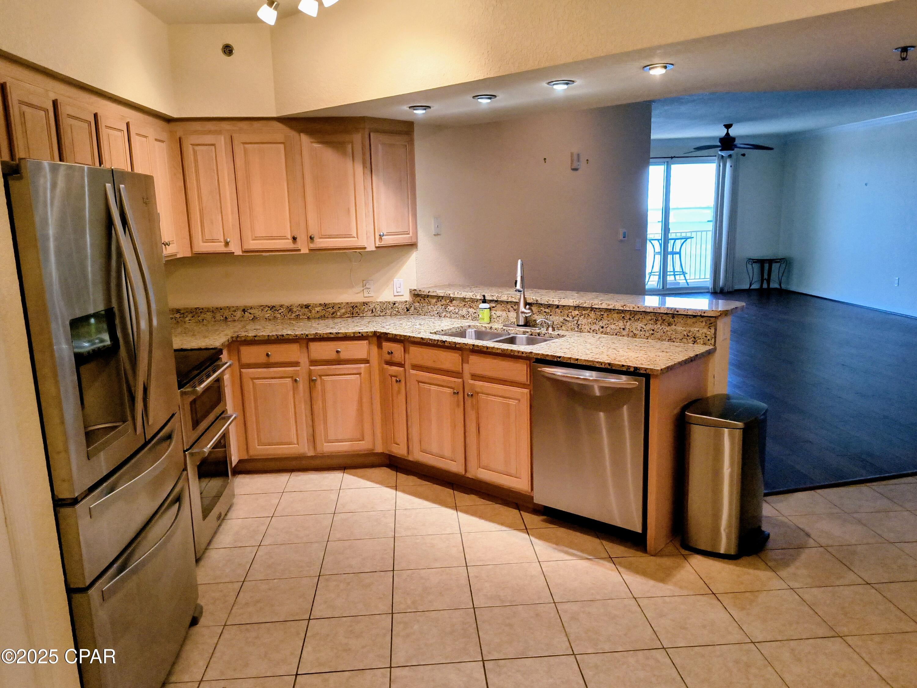 Hibiscus By The Bay - Residential