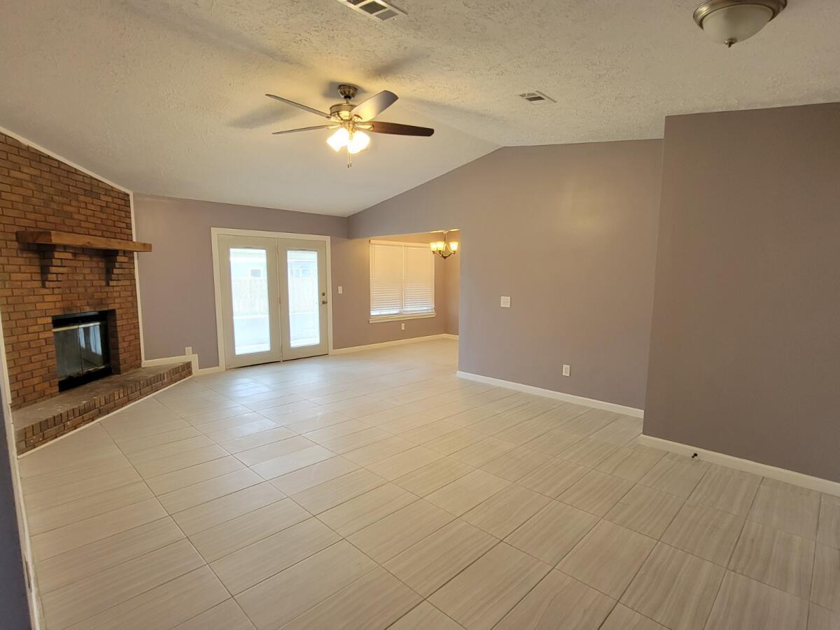 [No Recorded Subdiv] - Residential Lease